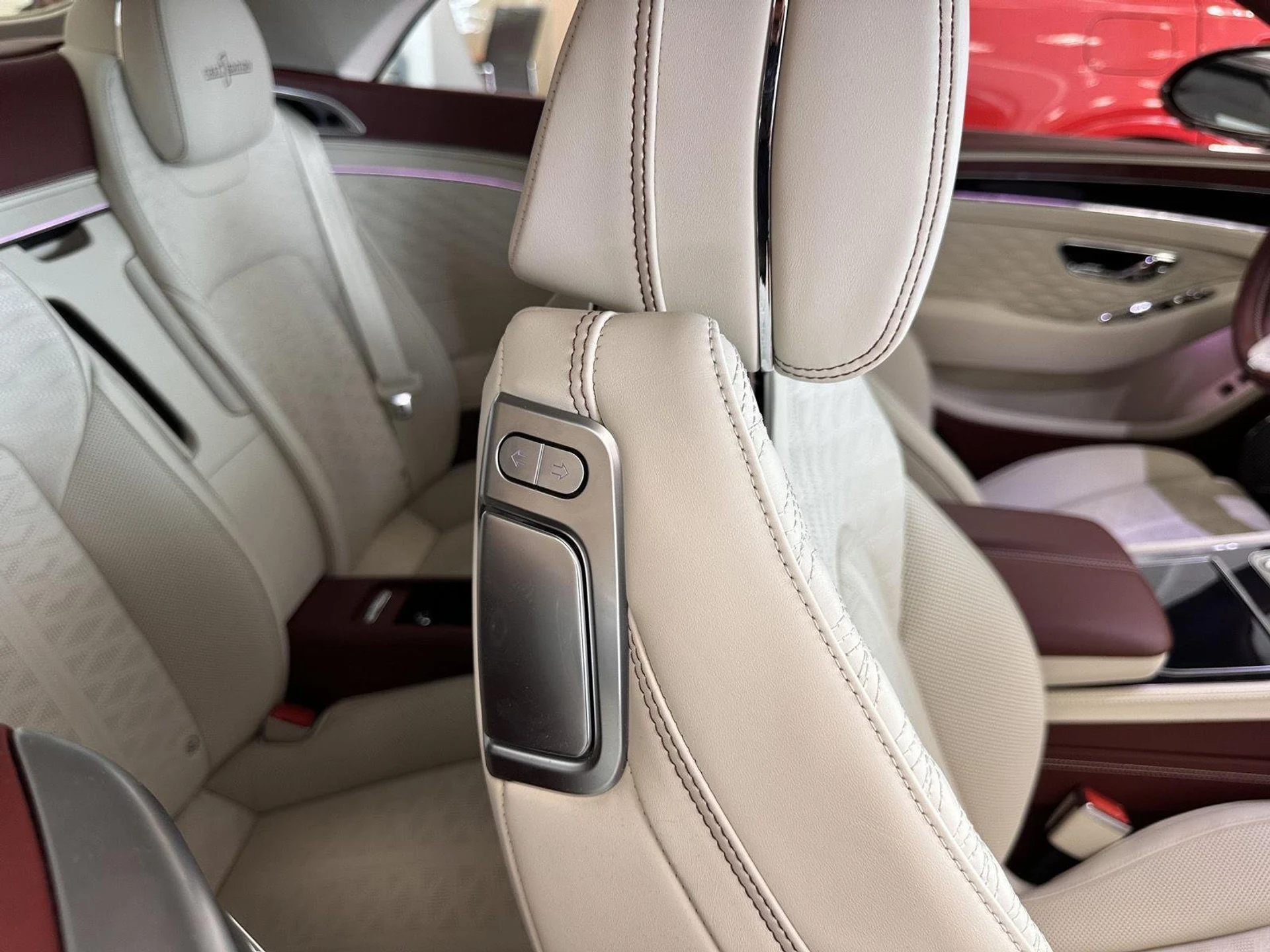 mph028_2196889387_389ed61dec68bdd5977d61803127890b_19720e40e6