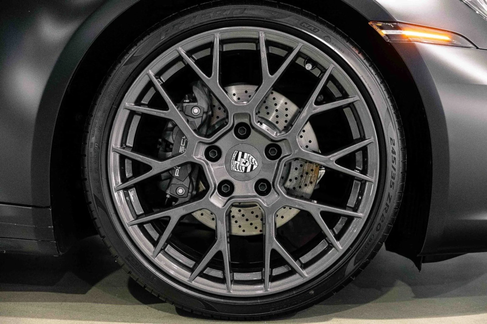 mph028_2196936127_Ng_983f7b19f3