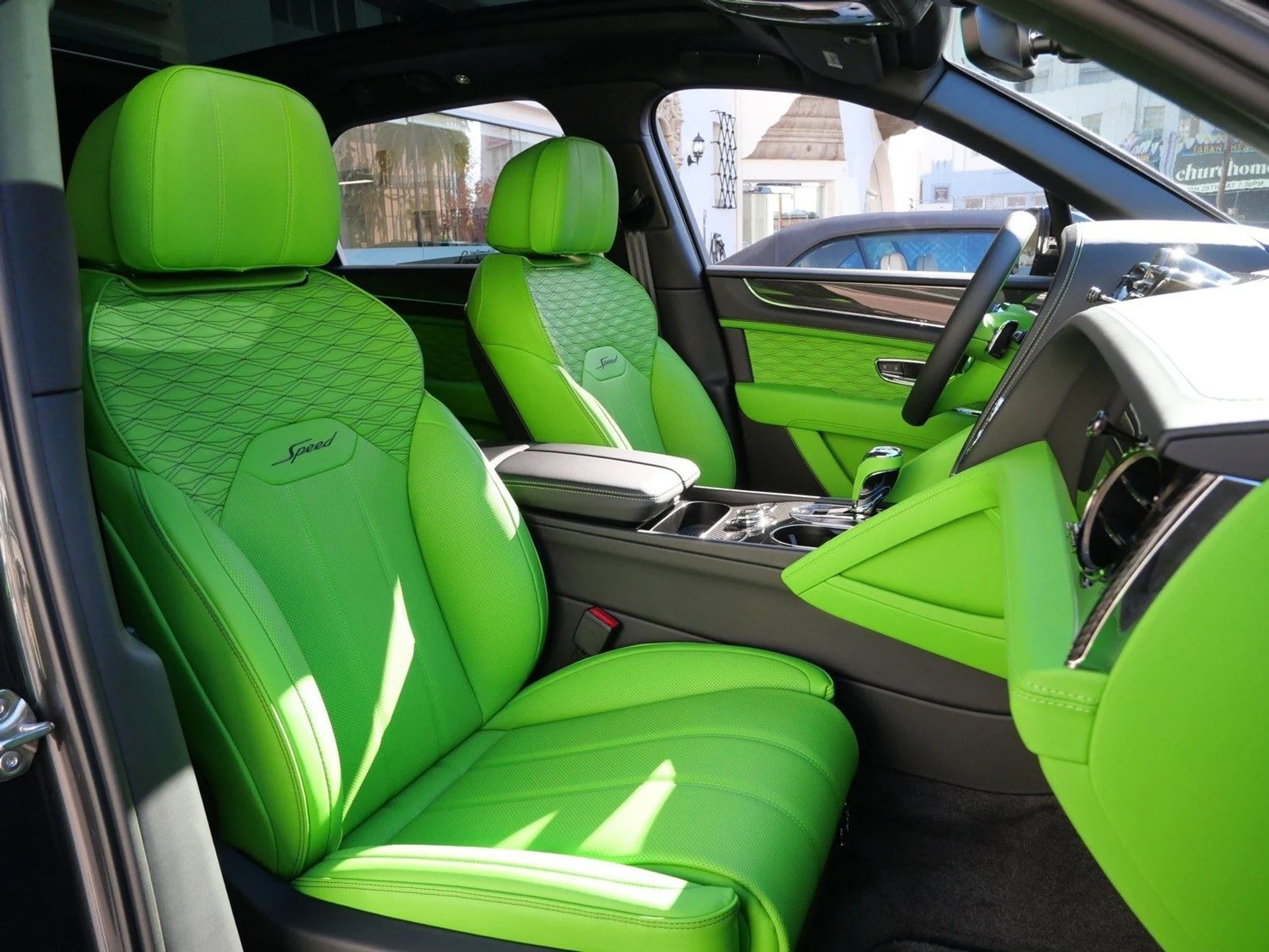 mph028_2197066287_eb361f0967aafb921e15855c54a85090x_b095ef5b42