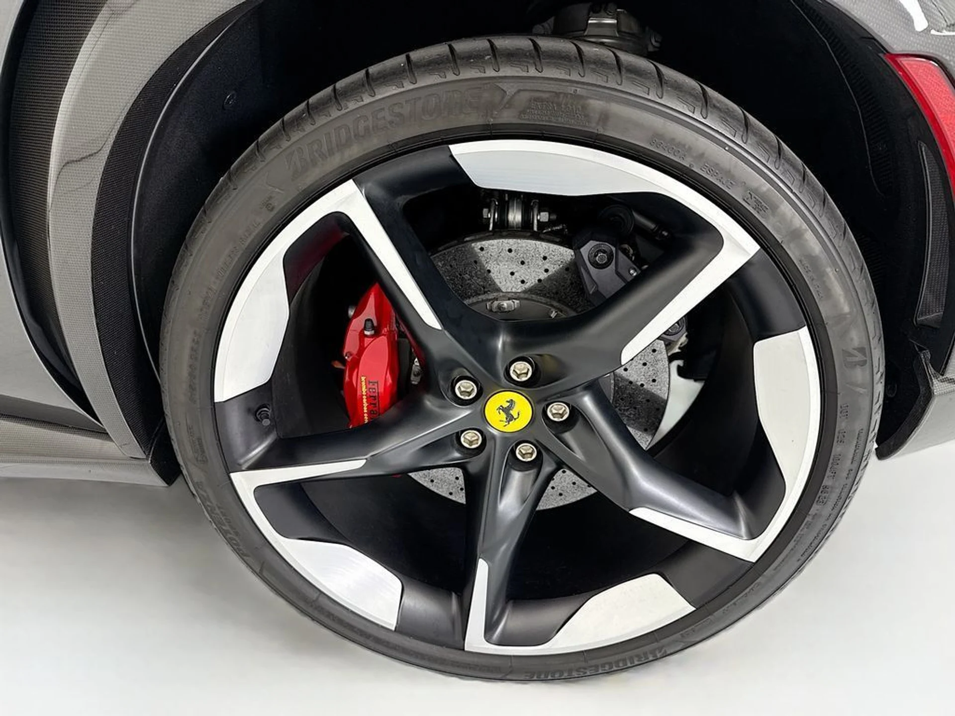mph028_2206482896_used_2023_ferrari_purosangue_8119_23034392_29_1024_0fbc84f82d