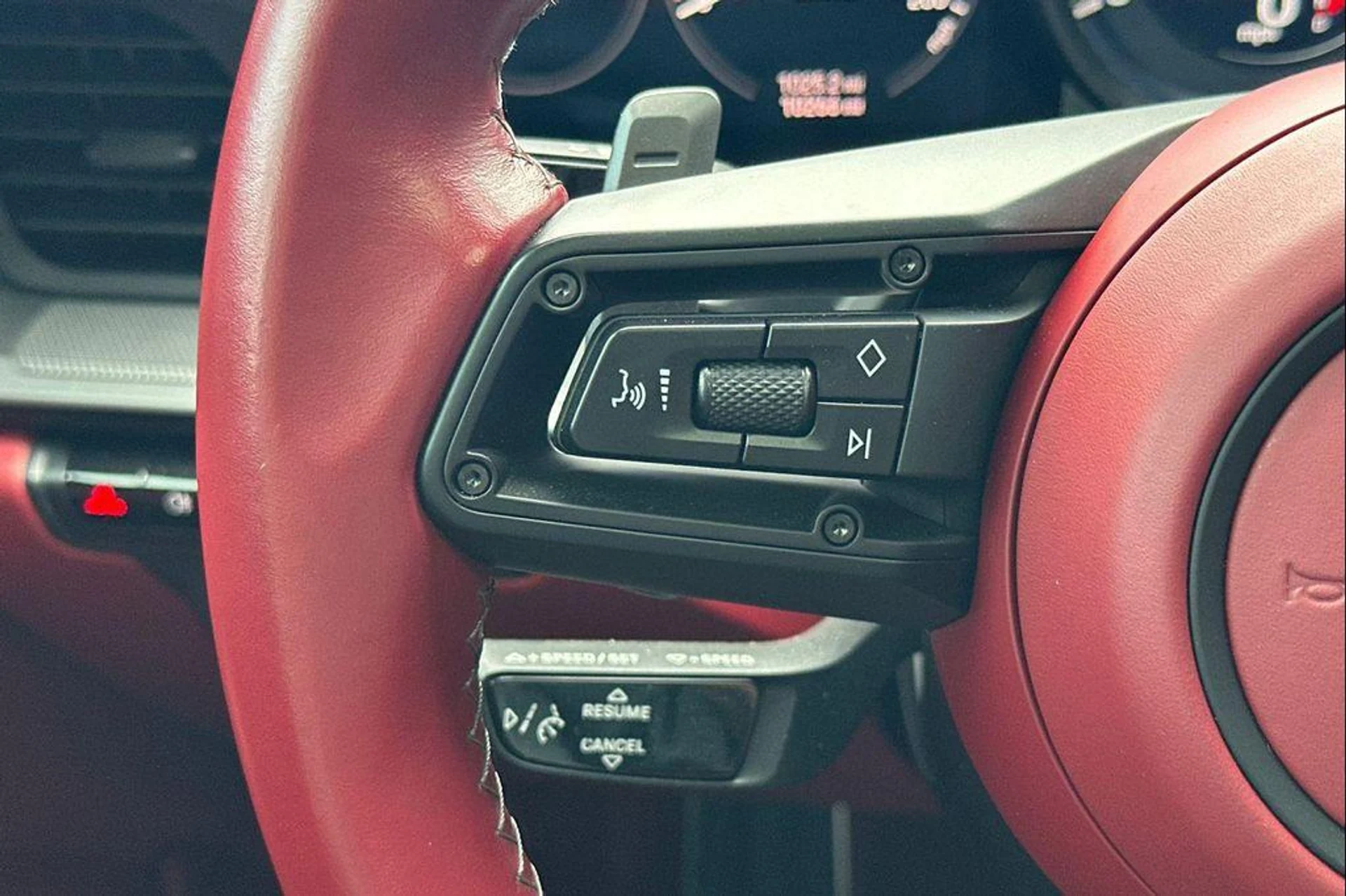 mph028_2207854038_rl_Atn_YK_Na_Ork_Y7_h_I4q_D3_T_Jmfjk_e843f8ac3d