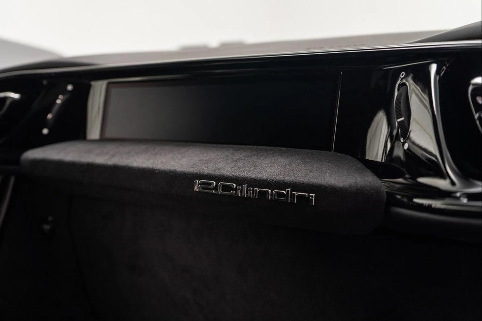 mph028_2213050780_r2_PV_0w325b_I7o_Ba_K2_Zg_Z27_K4_YU_e8adace907