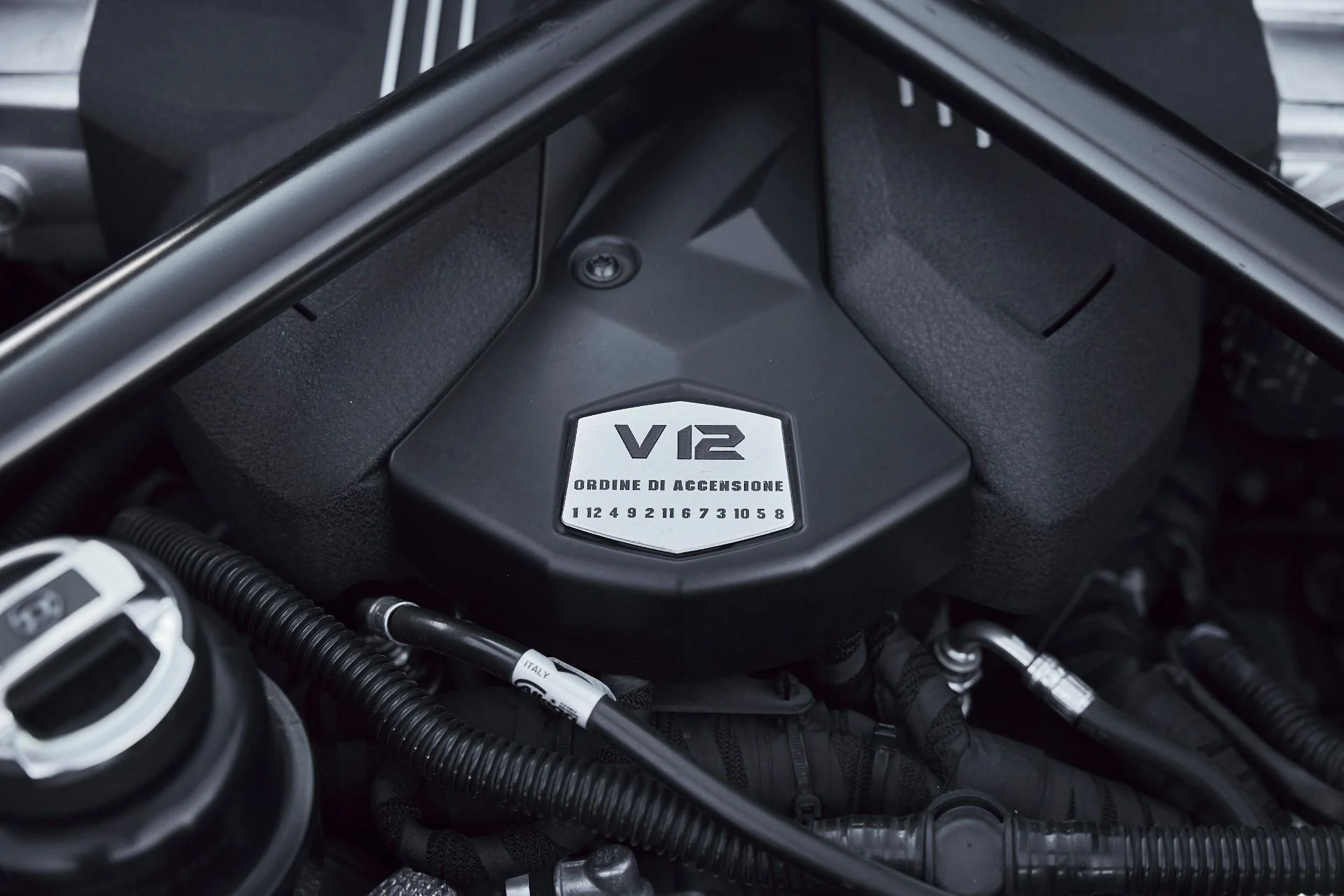 mph028_222708524_Used_2018_Lamborghini_Aventador_S_Base_1773191808_615f178587