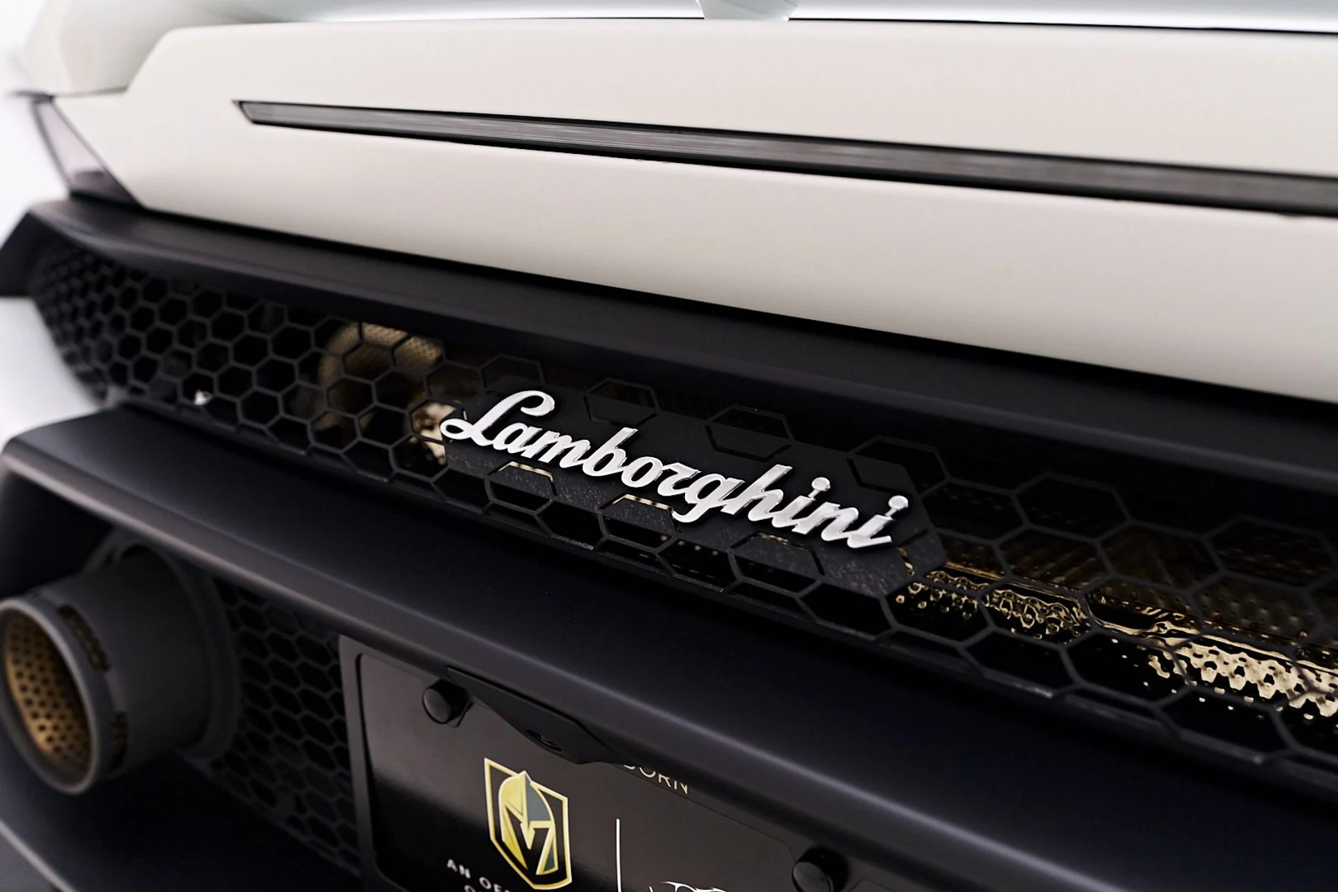 mph028_2233803394_Used_2023_Lamborghini_Huracan_EVO_Base_1745109730_afb1f5687e