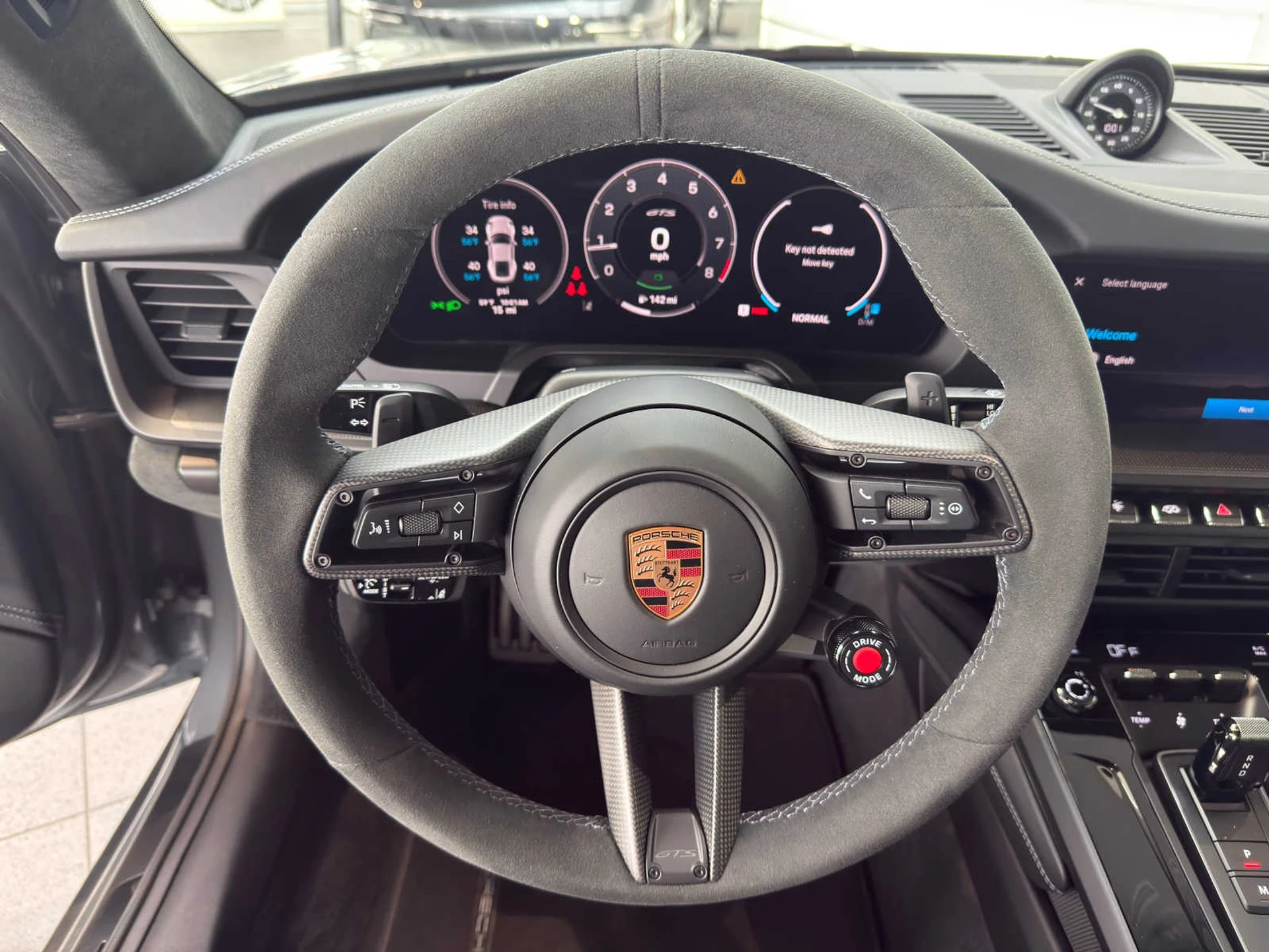 mph028_223755977_5ef81b7ccd4d69da5039e2cc69cec0d4x_a0e5982d82