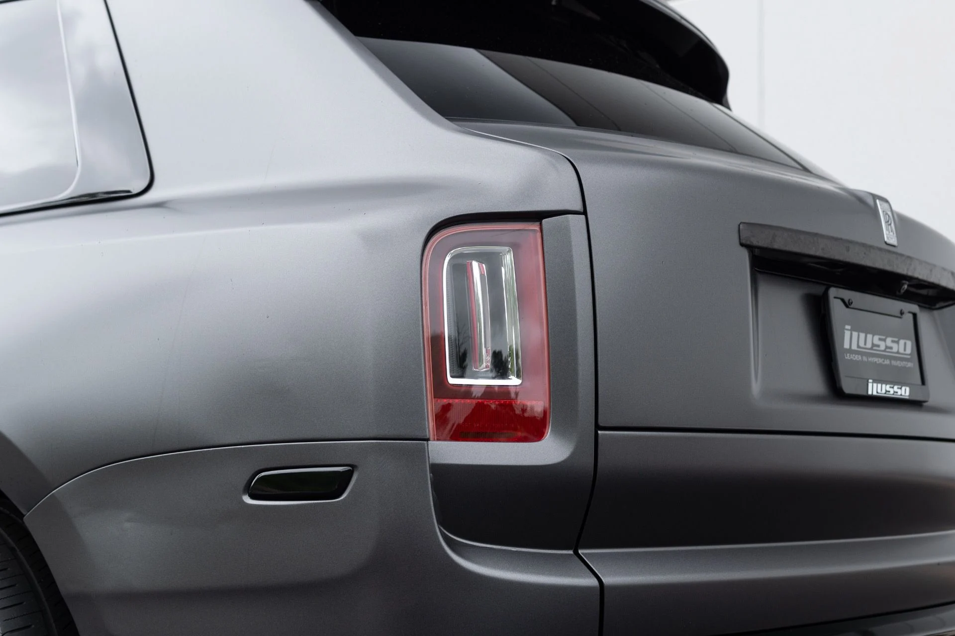 mph028_2239596334_Used_2020_Rolls_Royce_Cullinan_1775753700_160c472a72