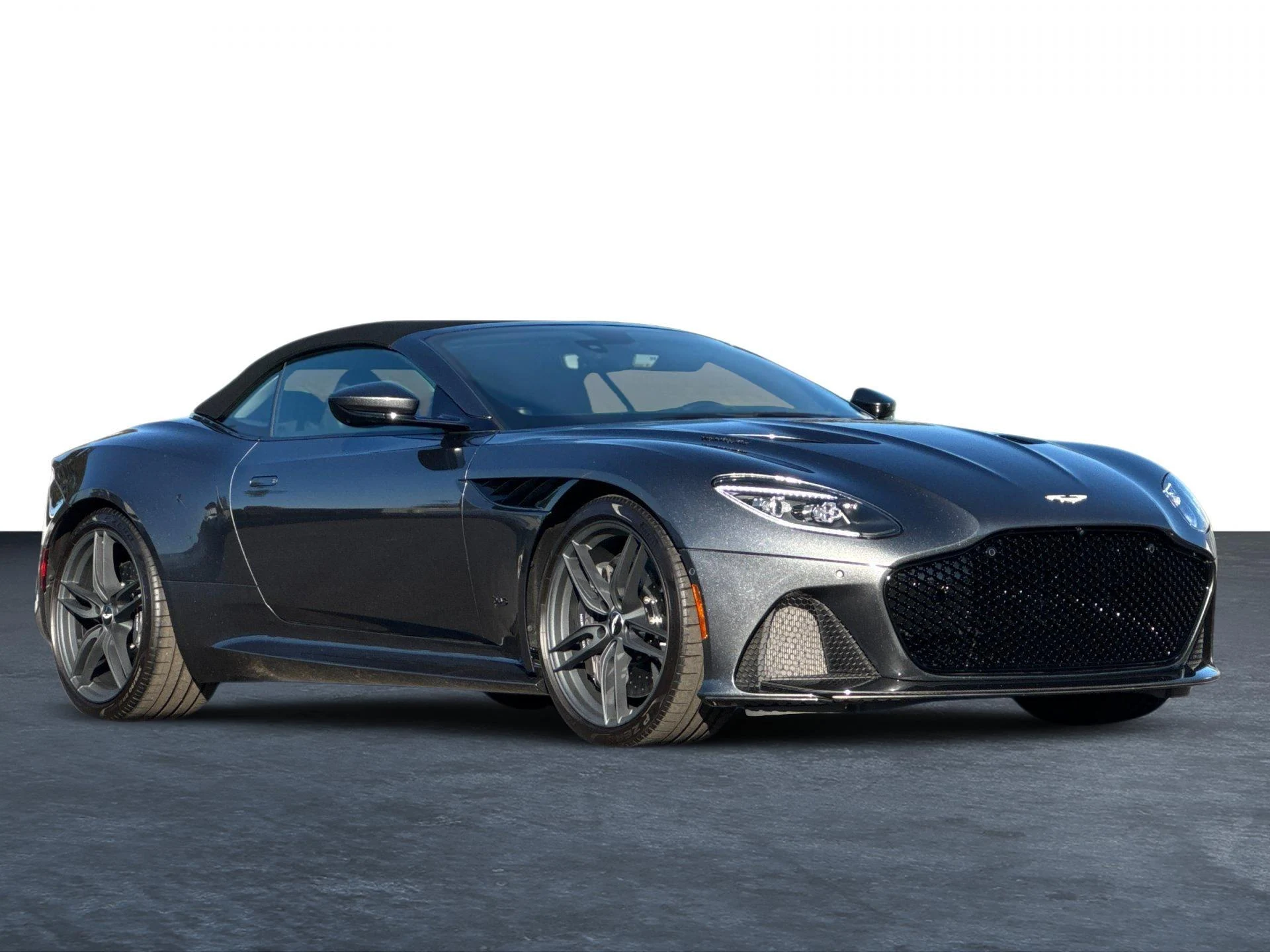 mph028_2253397944_Used_2020_Aston_Martin_DBS_Superleggera_1771063963_7f609ab6d8
