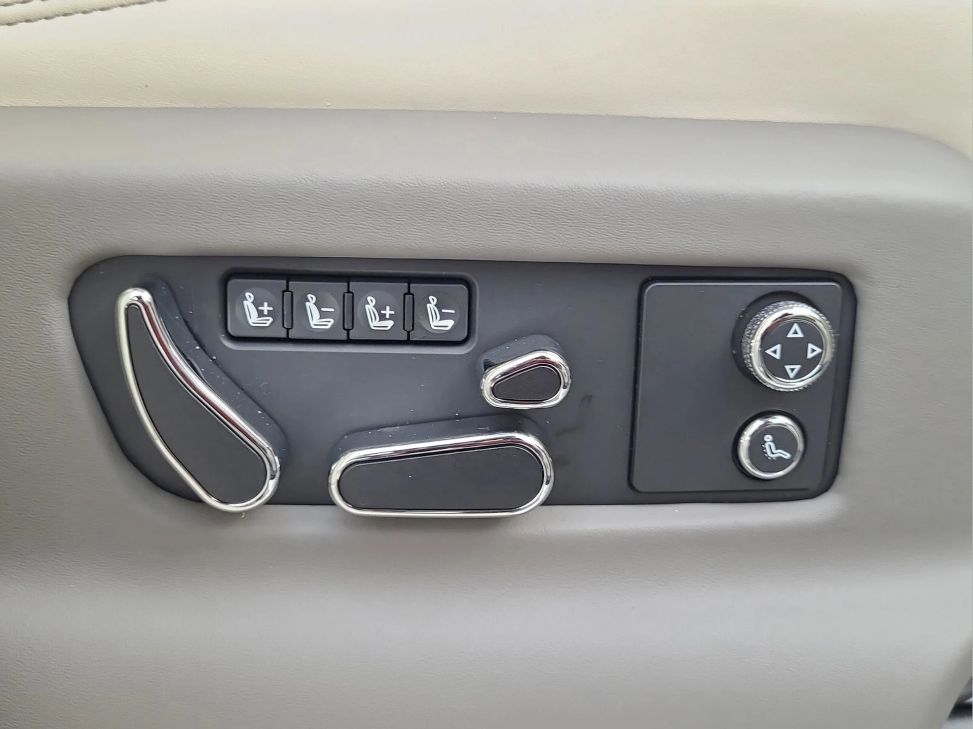 mph028_2253564916_807716eaeab7df3c9aa147776ac95778x_fe3b6d7ae0