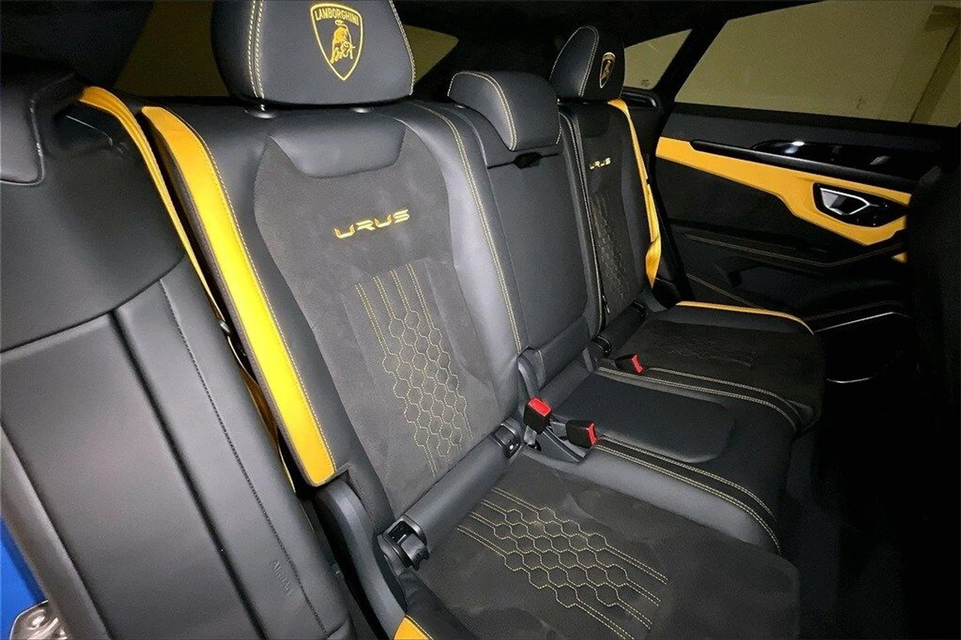 mph028_2256409324_51769a0a1f55e8994947e3fb57e52e22x_696b2a6ddd