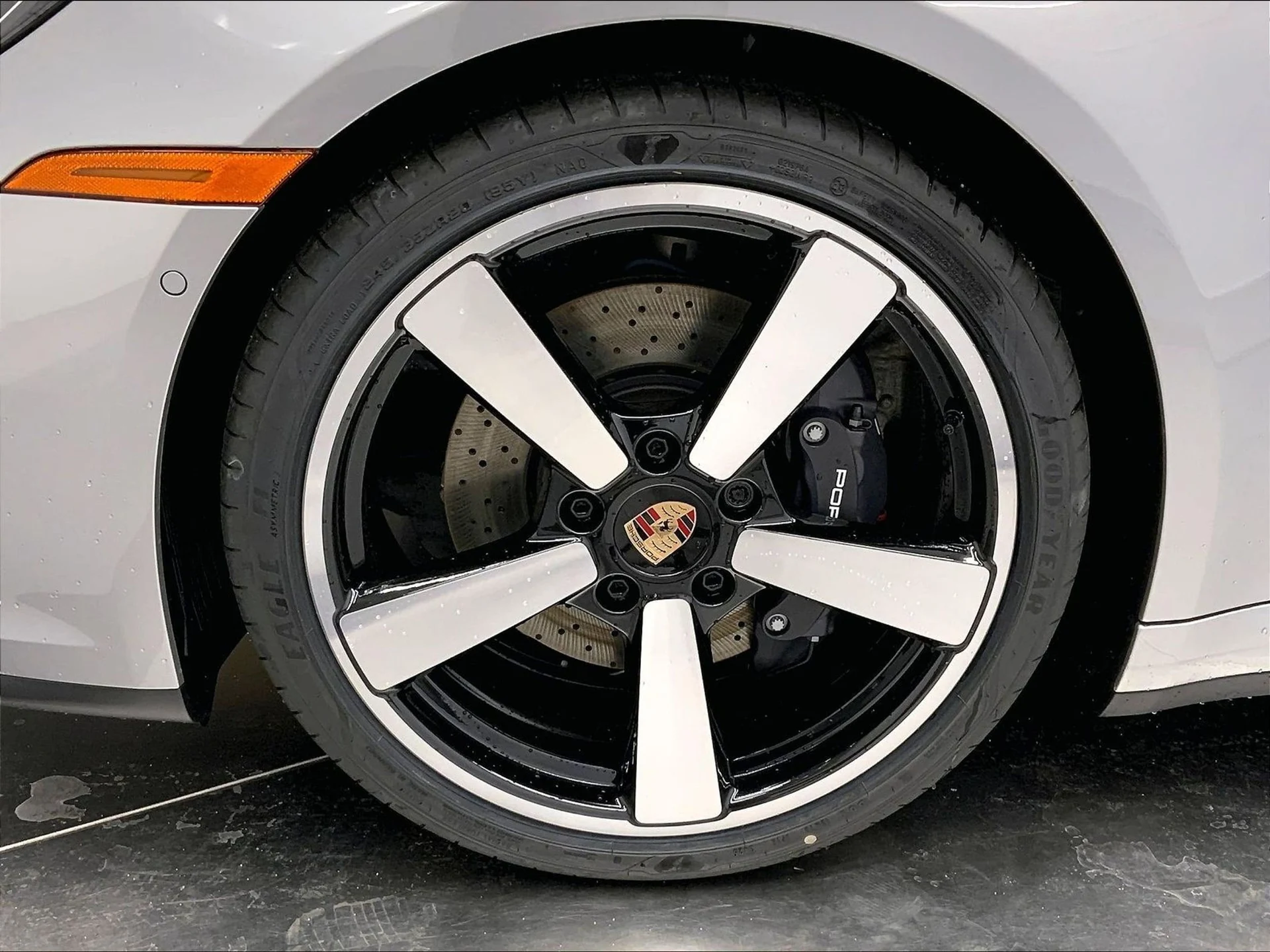 mph028_2257337177_3fc05cd3de69d81ae8e10fc465a5a5c0x_e06bf9b8d8