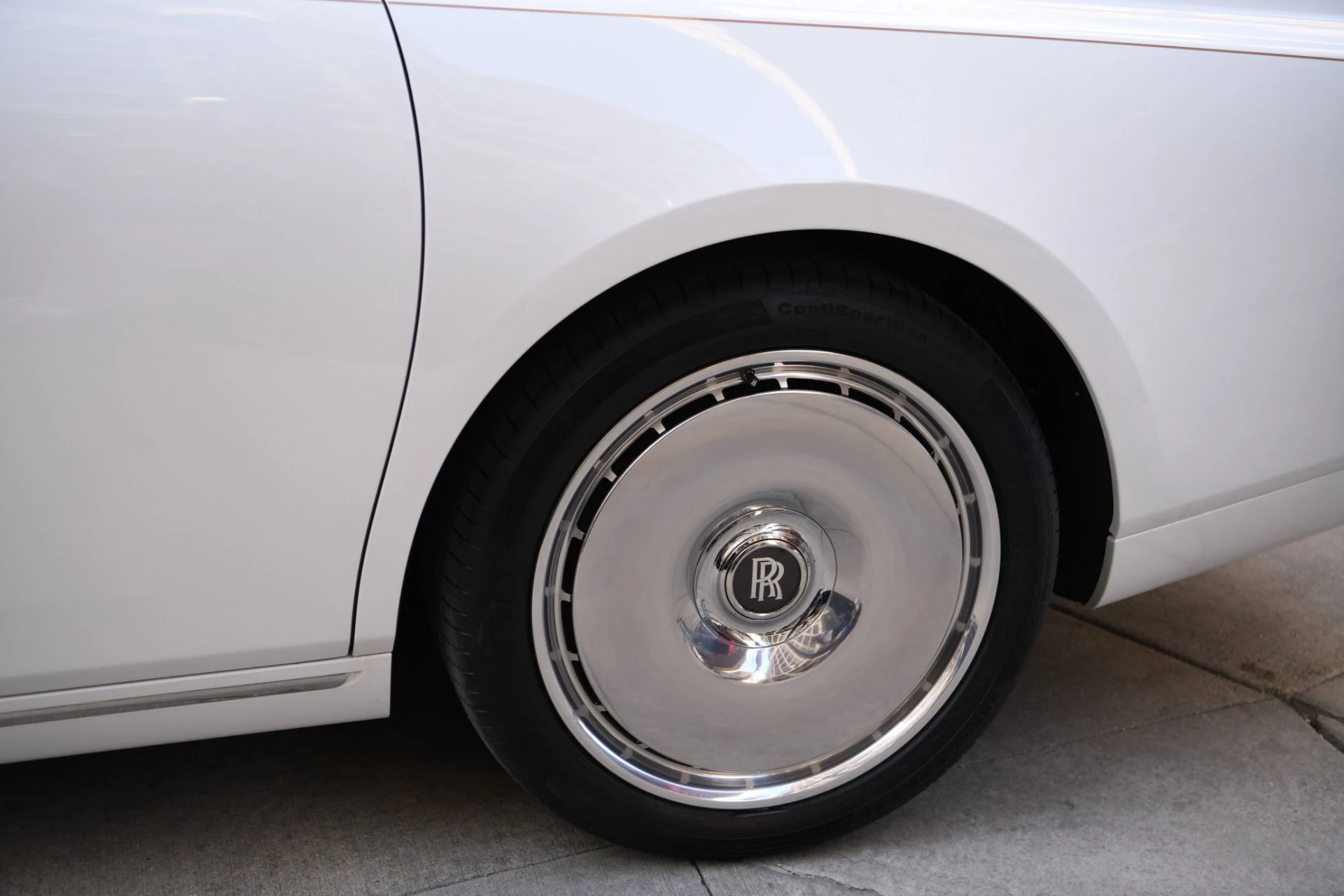 mph028_2259897238_10708_p30_l_eb47fd30b8