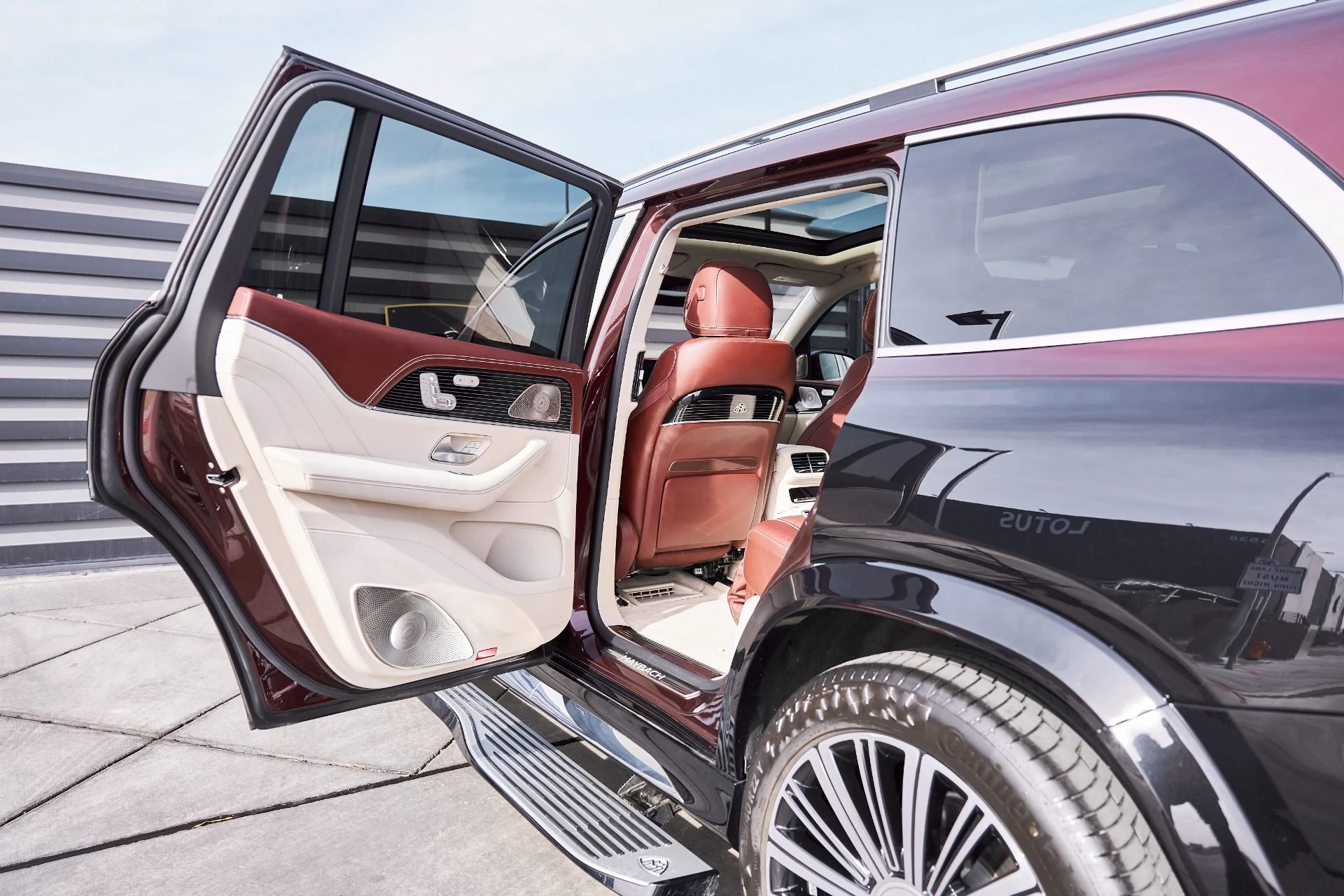 mph028_2263397428_Used_2022_Mercedes_Benz_GLS_Maybach_GLS_600_1769655601_69a17931ea