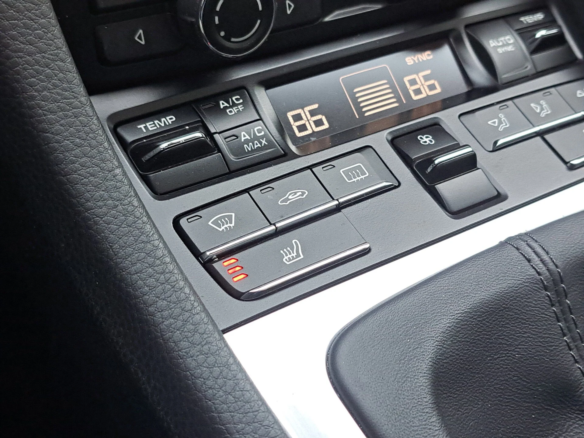 mph028_2264203556_780c1aa74c56bec8f6f0128ca363e7f8x_2c284b7086