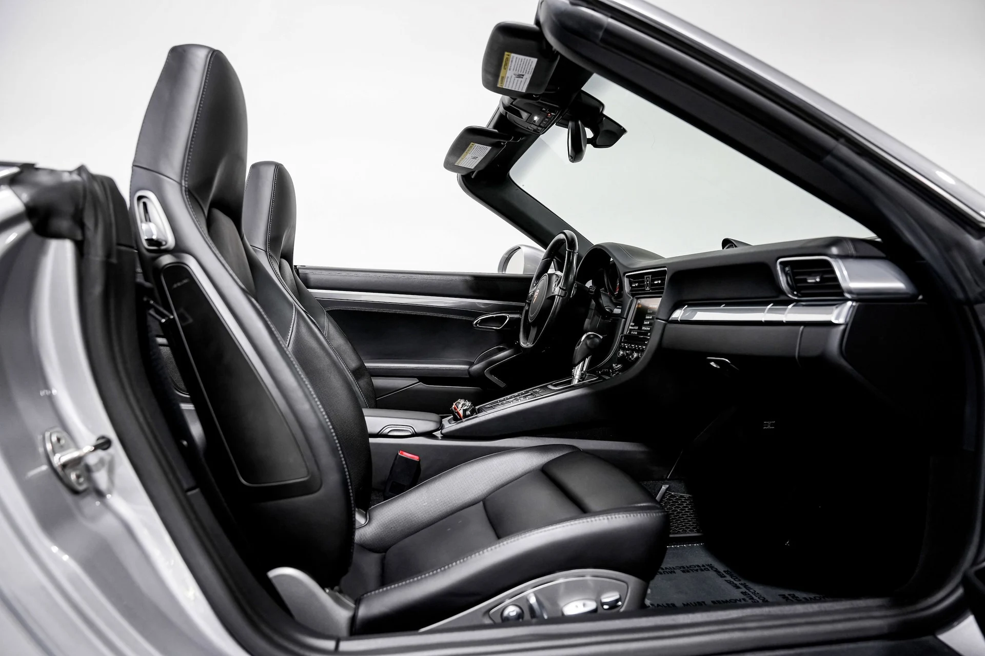 mph028_2272471268_dd13254556bae4cf6e0a6616cecea5c4x_d374cef654