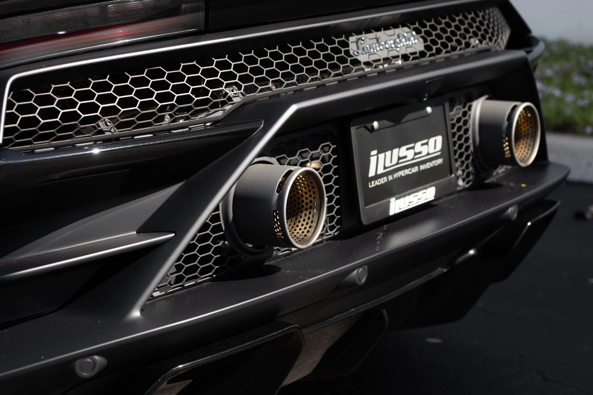 mph028_2276571635_Used_2022_Lamborghini_Huracan_EVO_1764129423_bbdc0296e1