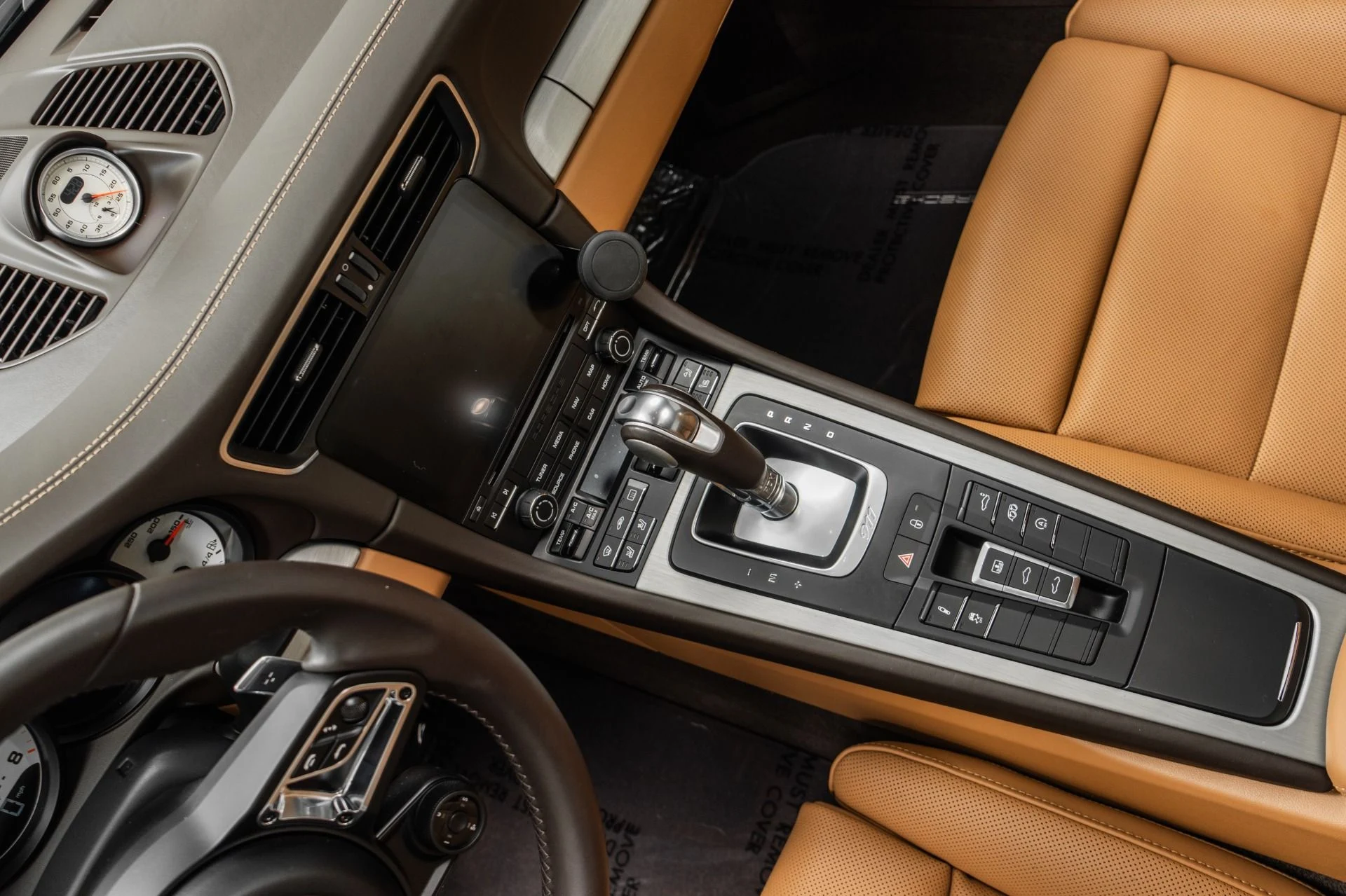 mph028_2276702692_Used_2019_Porsche_911_Carrera_4_S_Sport_Package_Two_Tone_Interior_1782227287_5544c9174d