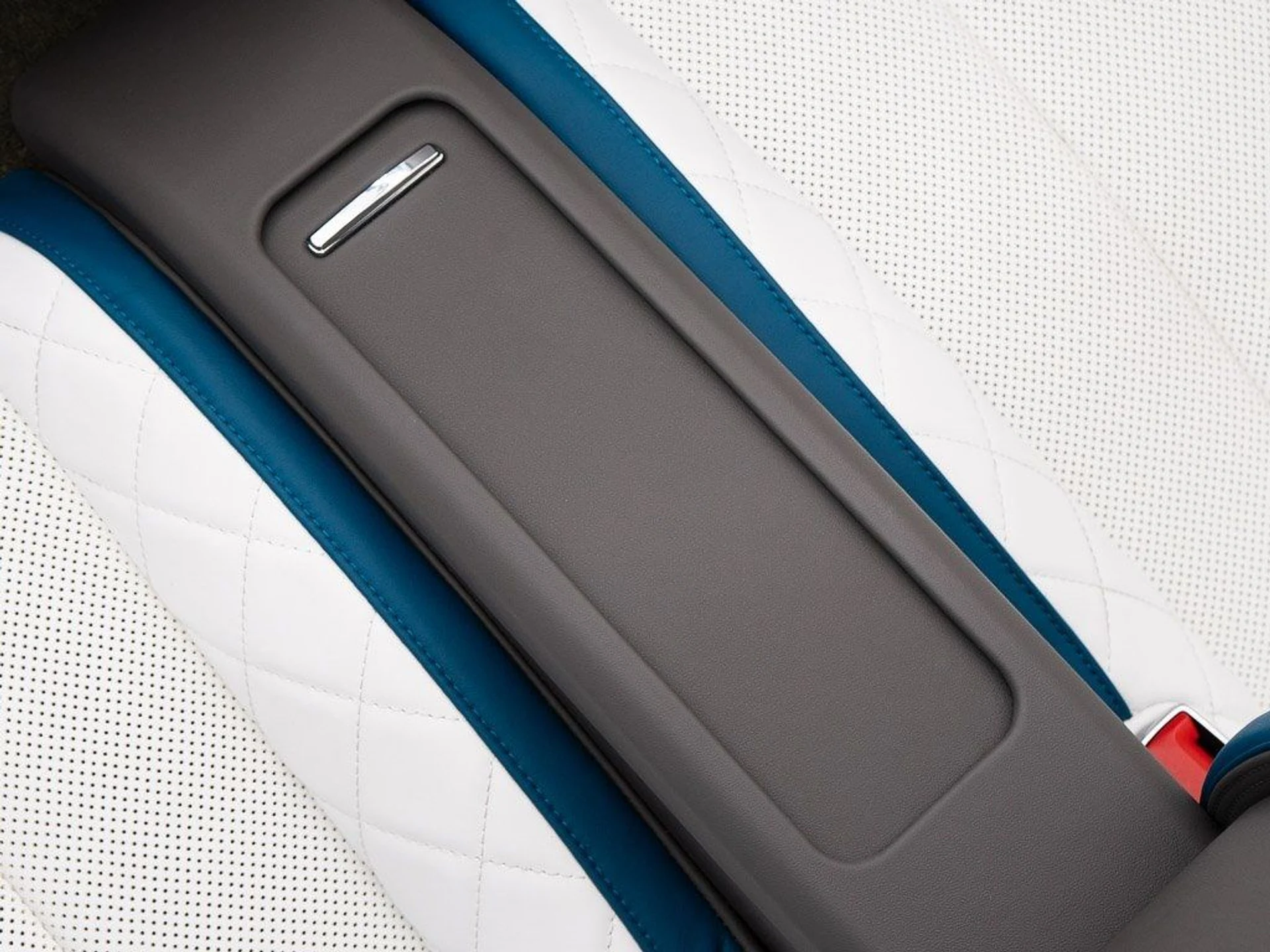 mph028_2280428855_b230ce72ae39e93db8c3fe696909c3ef_77d1b0a801