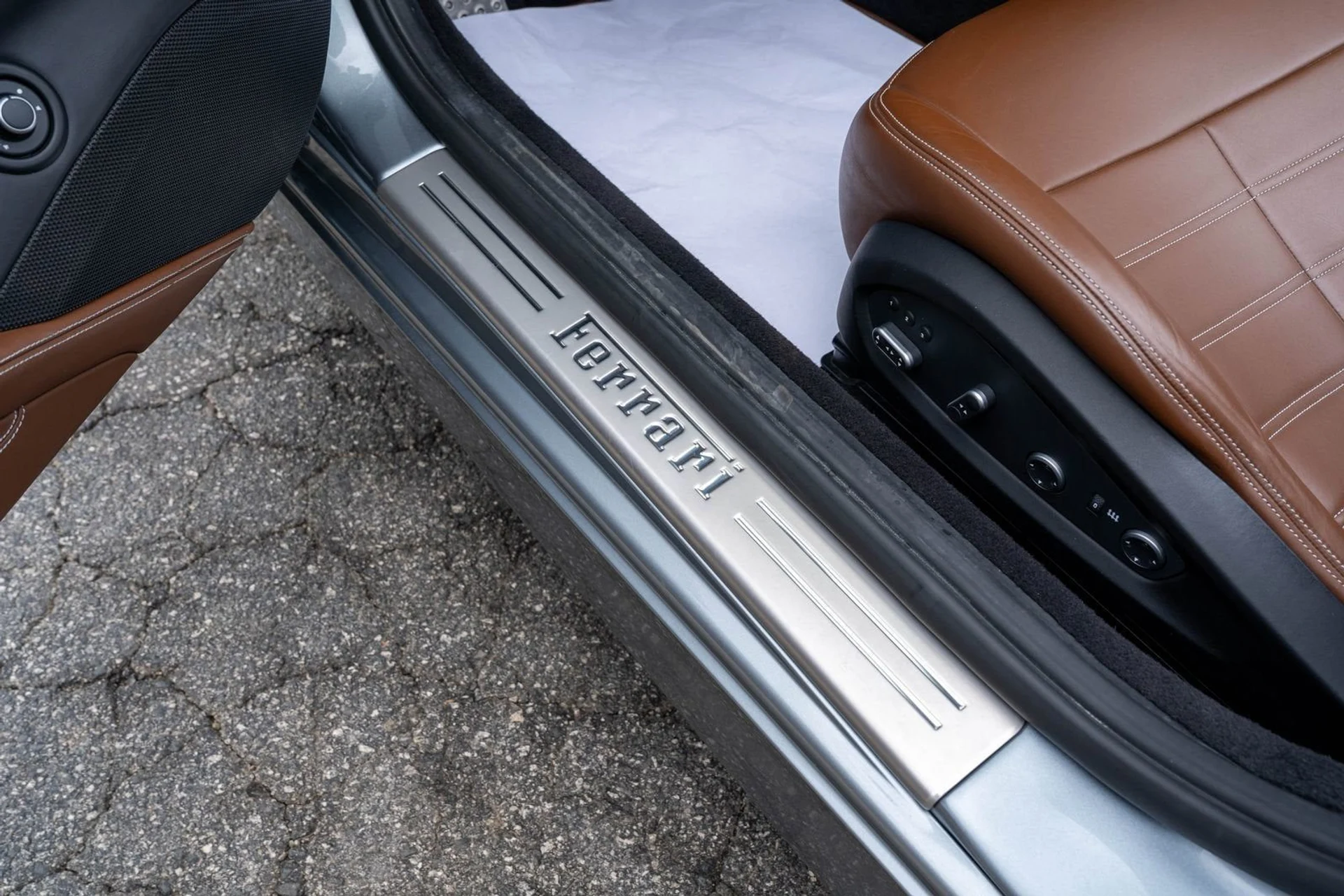 mph028_2283521487_324147f105fc4102adbcc56a75e9e739_4bef8390e3