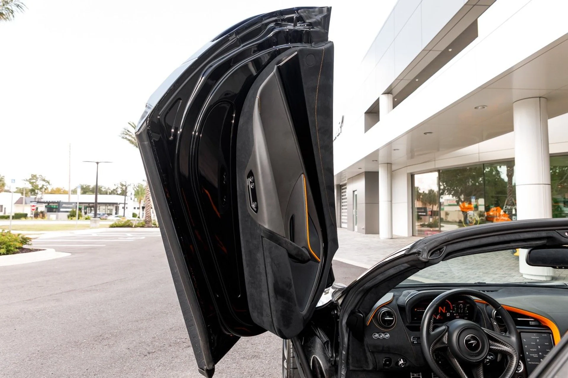 mph028_2284923017_Used_2020_Mc_Laren_720_S_Spider_Performance_53f7560e1b