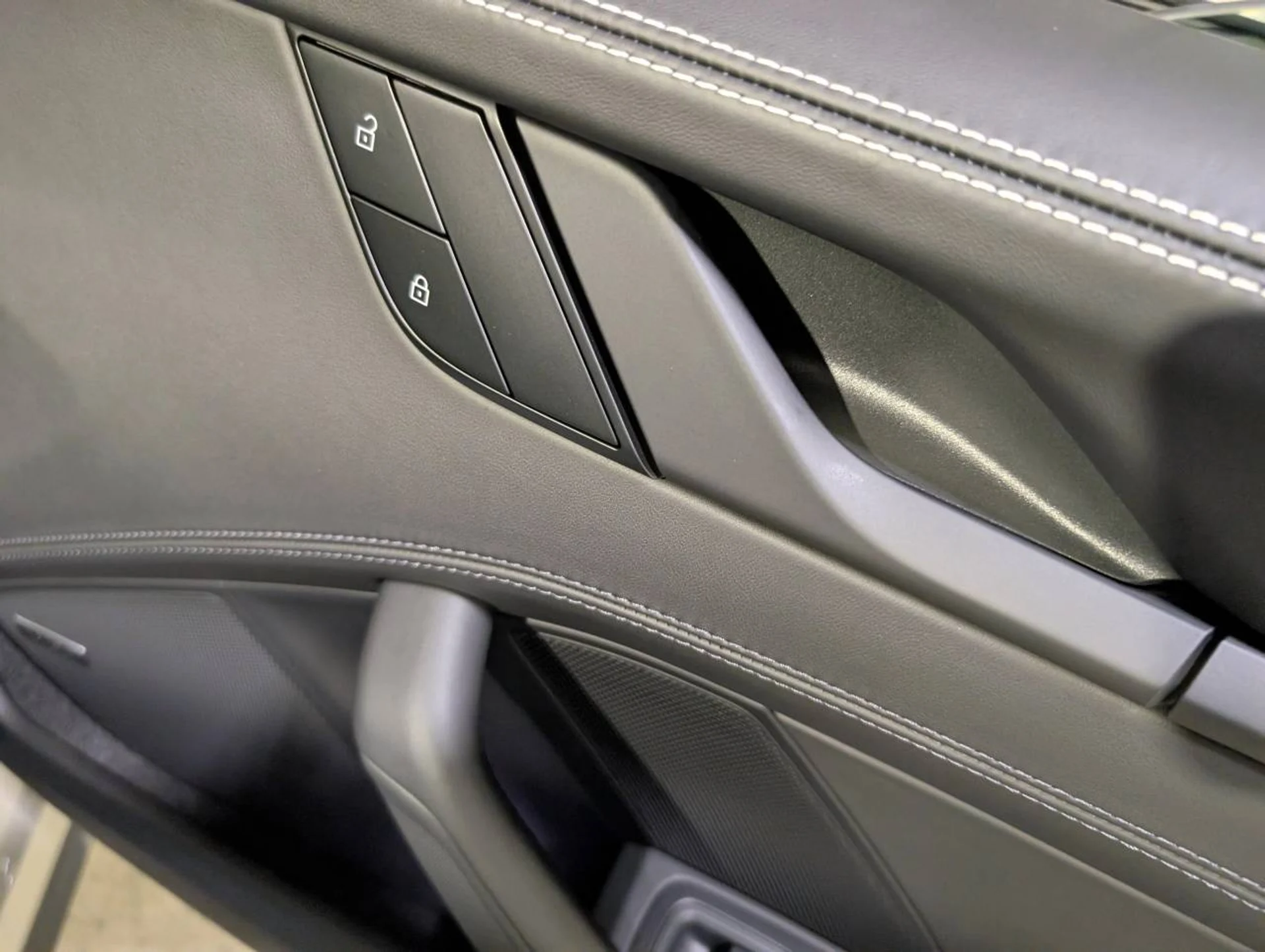 mph028_2286331971_1566daa6d3dc8fcb7a4f830b6a565805x_f33986ba7d