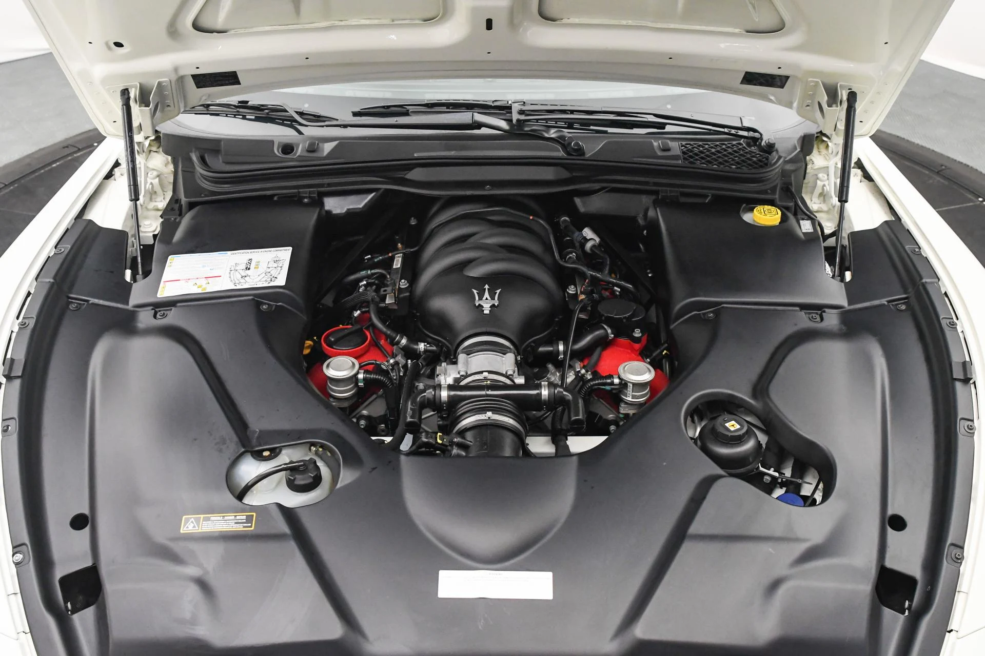mph028_2289656467_Used_2018_Maserati_Gran_Turismo_Convertible_MC_1755159378_f0b93ca42d