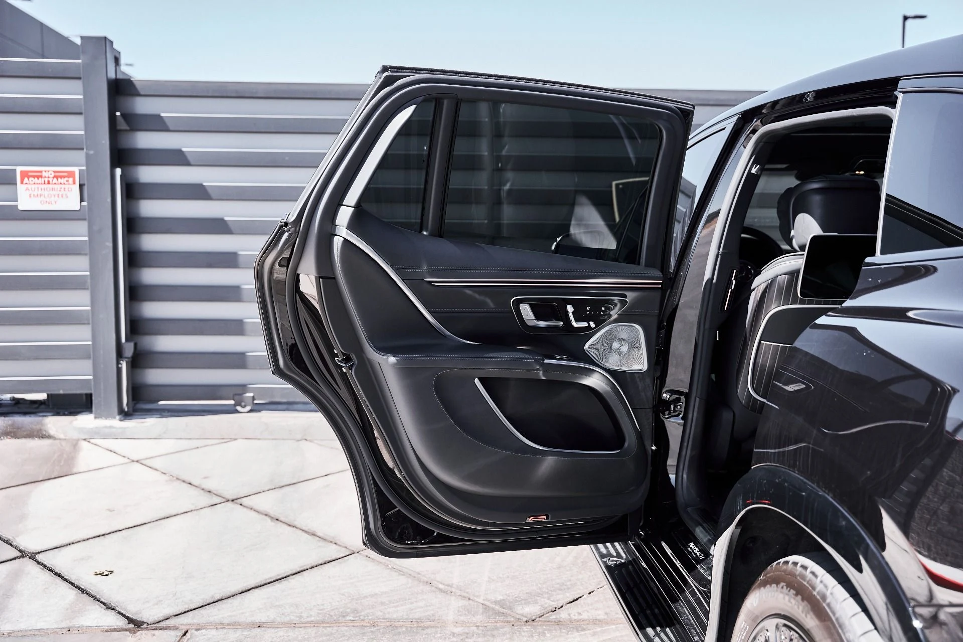 mph028_2290216038_Used_2024_Mercedes_Benz_EQS_Maybach_EQS_680_1775326028_79f3e58d9a