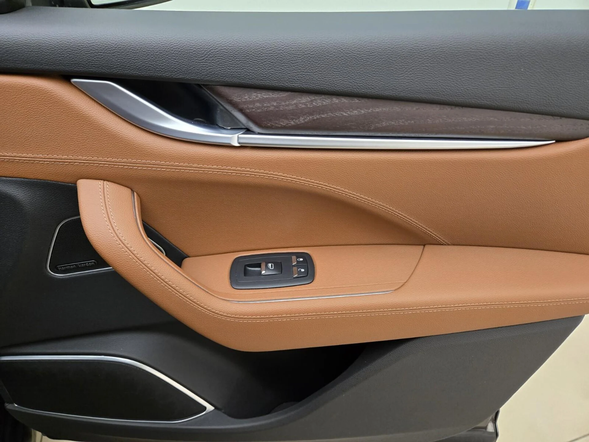 mph028_2299331265_Used_2022_Maserati_Levante_GT_1768891511_7157b28738