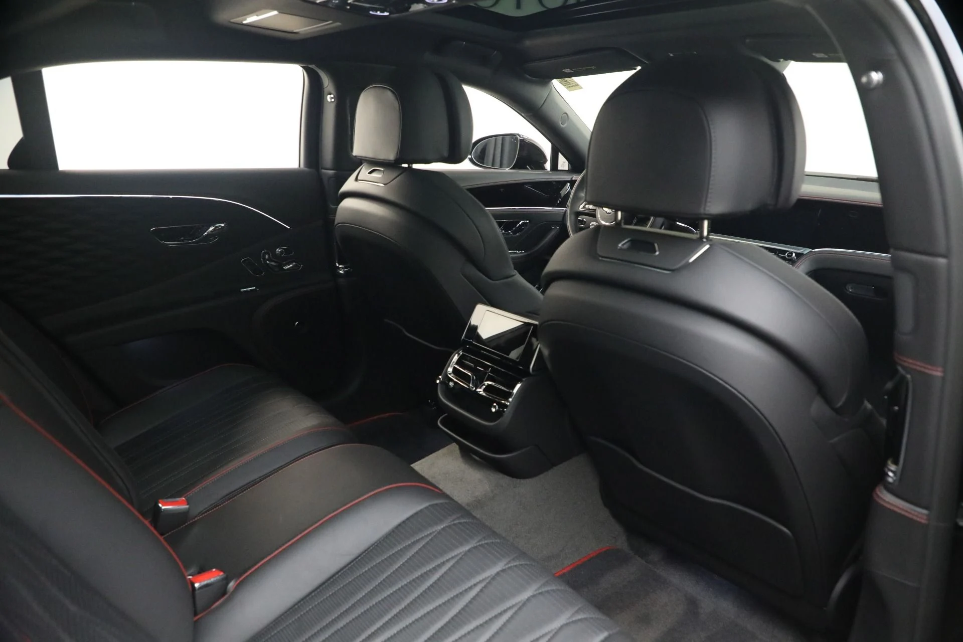 mph028_2301576506_Used_2022_Bentley_Flying_Spur_Hybrid_1788639362_a33550b215