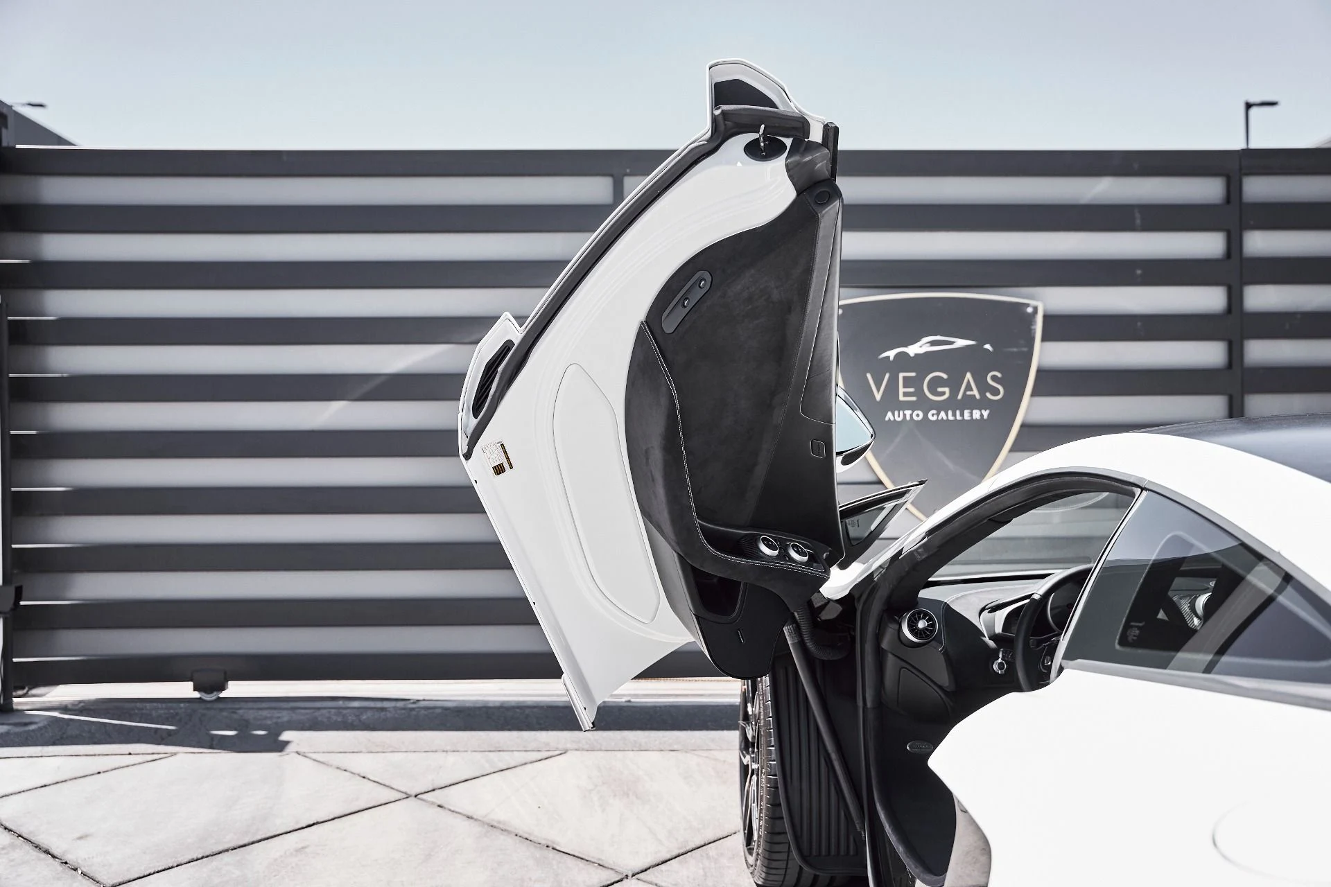 mph028_2309008658_Used_2012_Mc_Laren_MP_4_12_C_Base_1777009064_d8704b6fbb