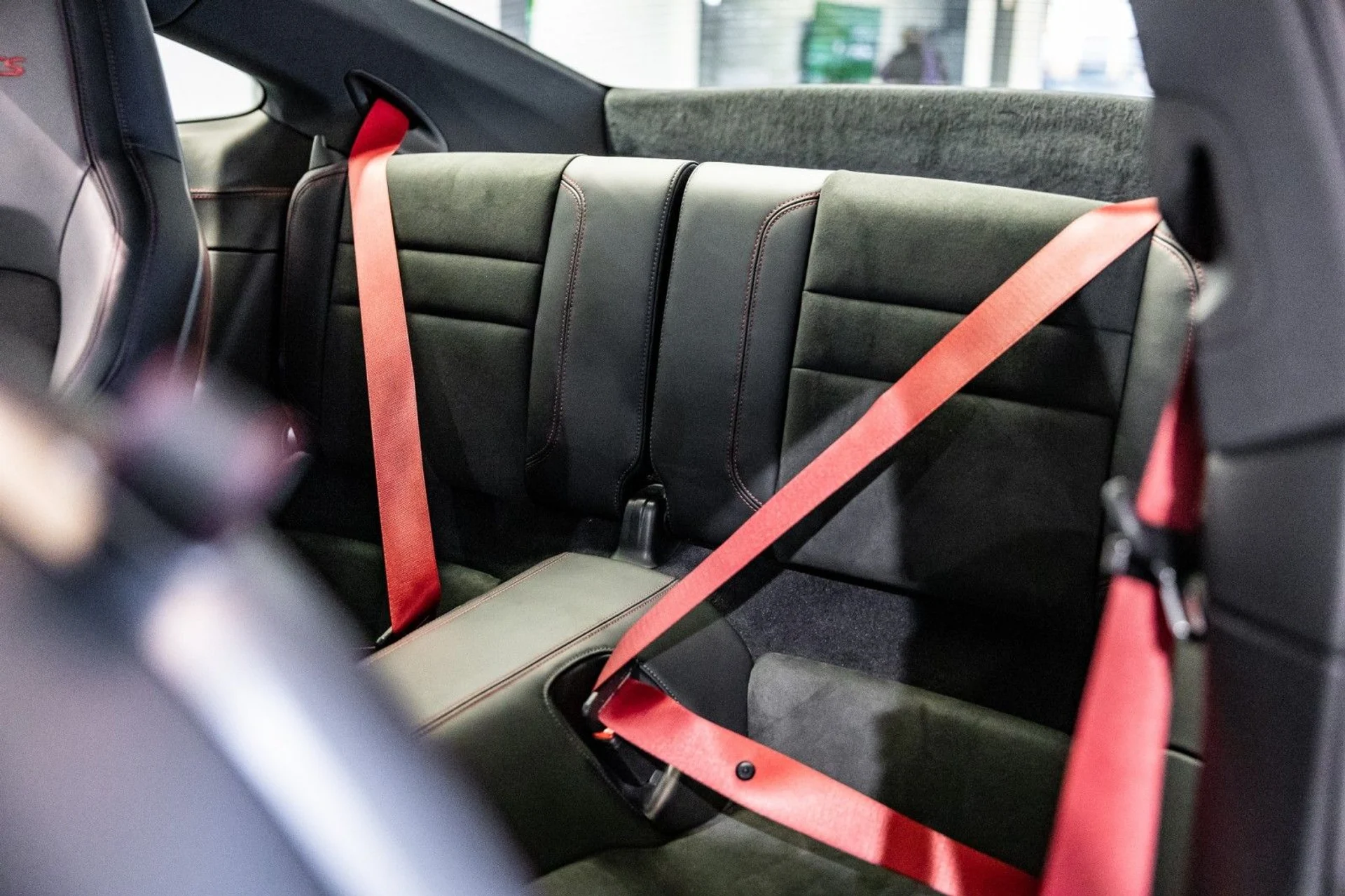 mph028_2310379556_Ow_c6e10f8493