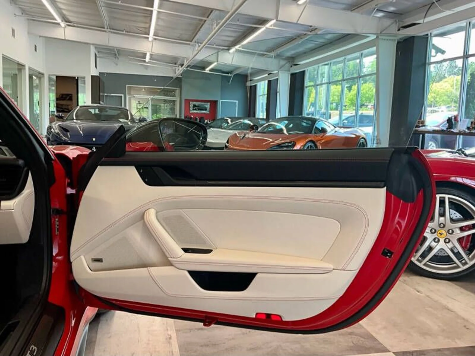 mph028_2325544662_2022_porsche_911_gt3_2dr_coupe_f7f3b13acb