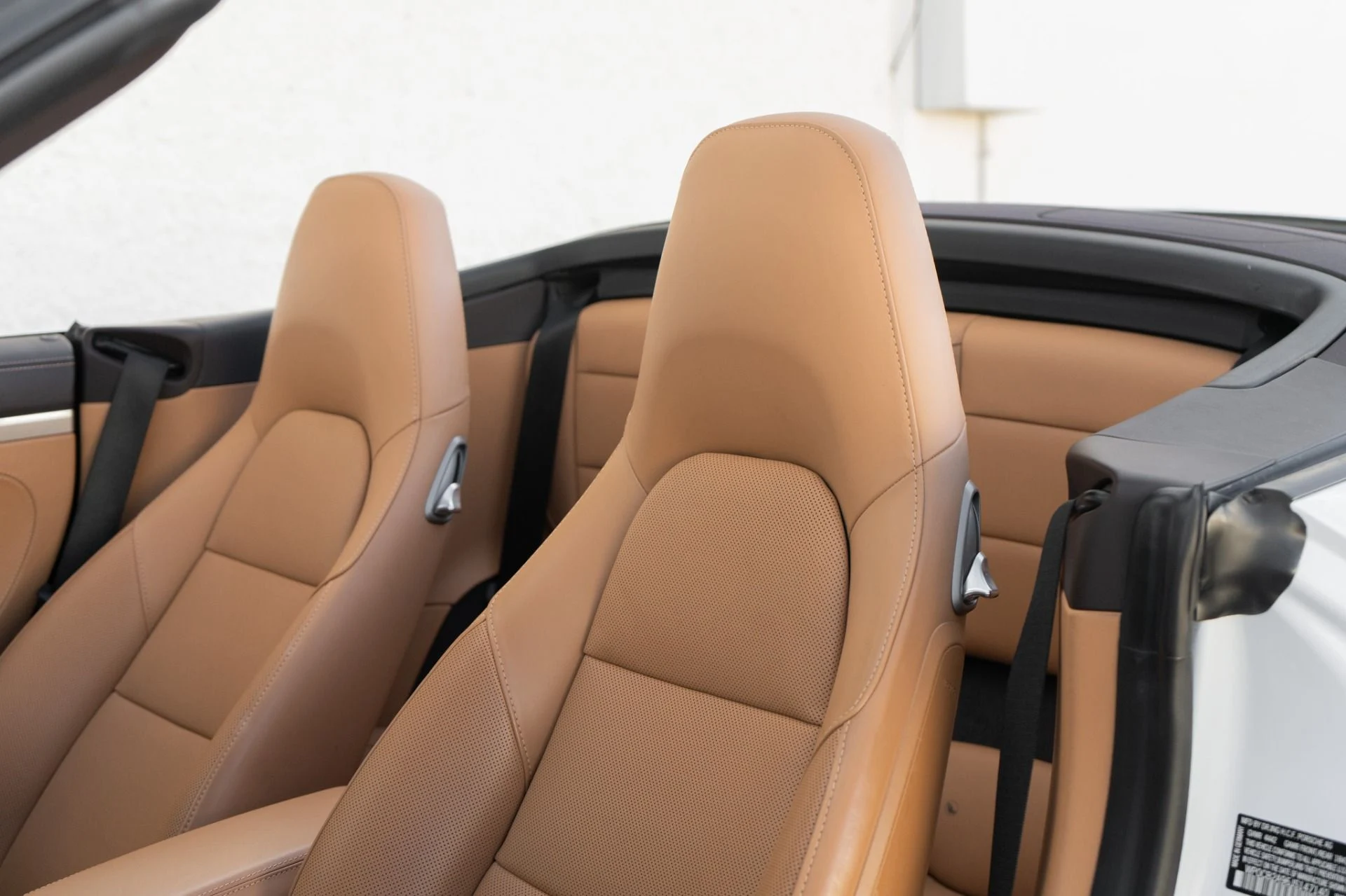 mph028_2334684341_Used_2018_Porsche_911_Carrera_4_S_1775580222_fdc4b90251