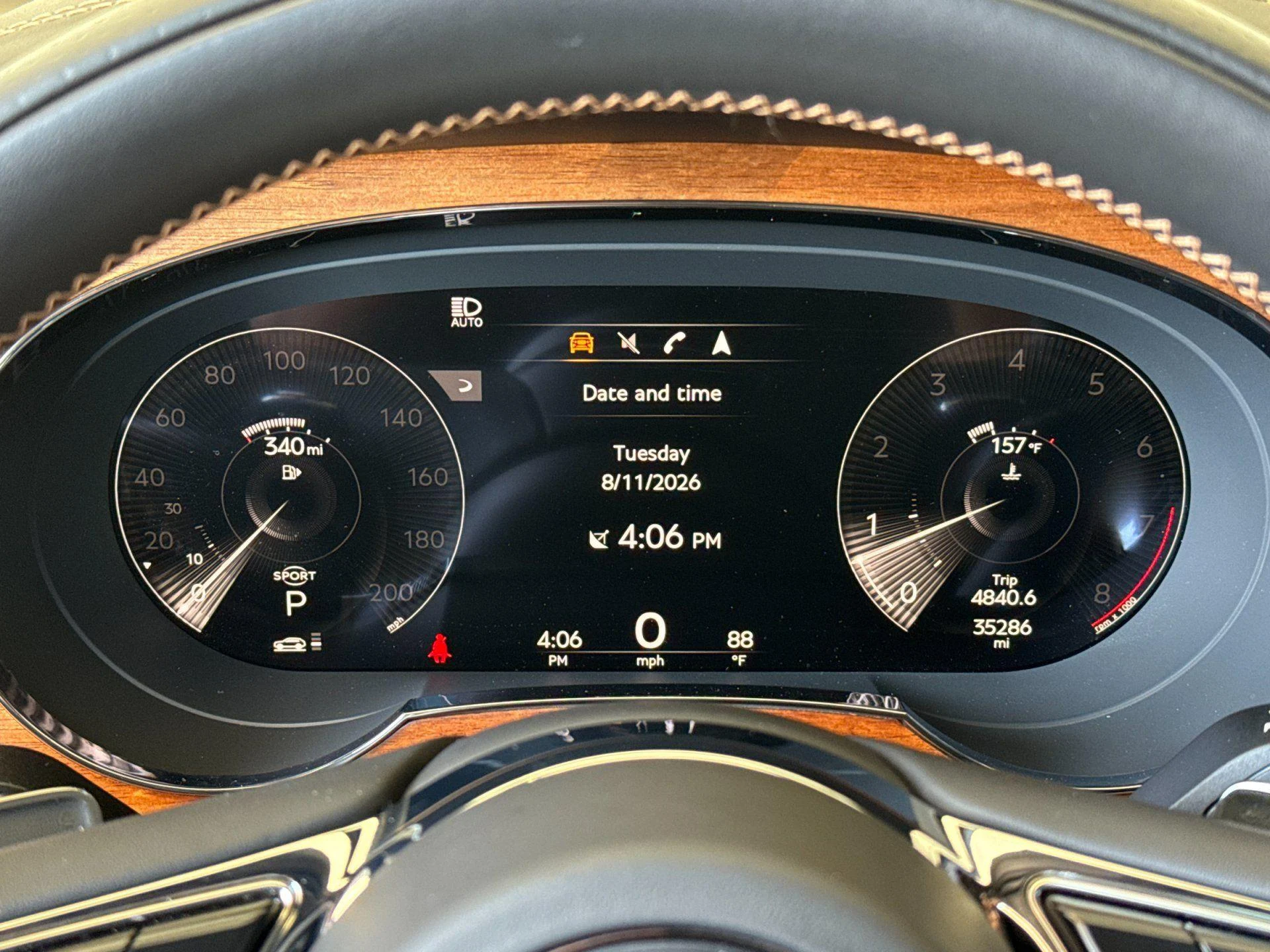mph028_2334881139_Used_2023_Bentley_Bentayga_EWB_Azure_1786613187_b24fc99202