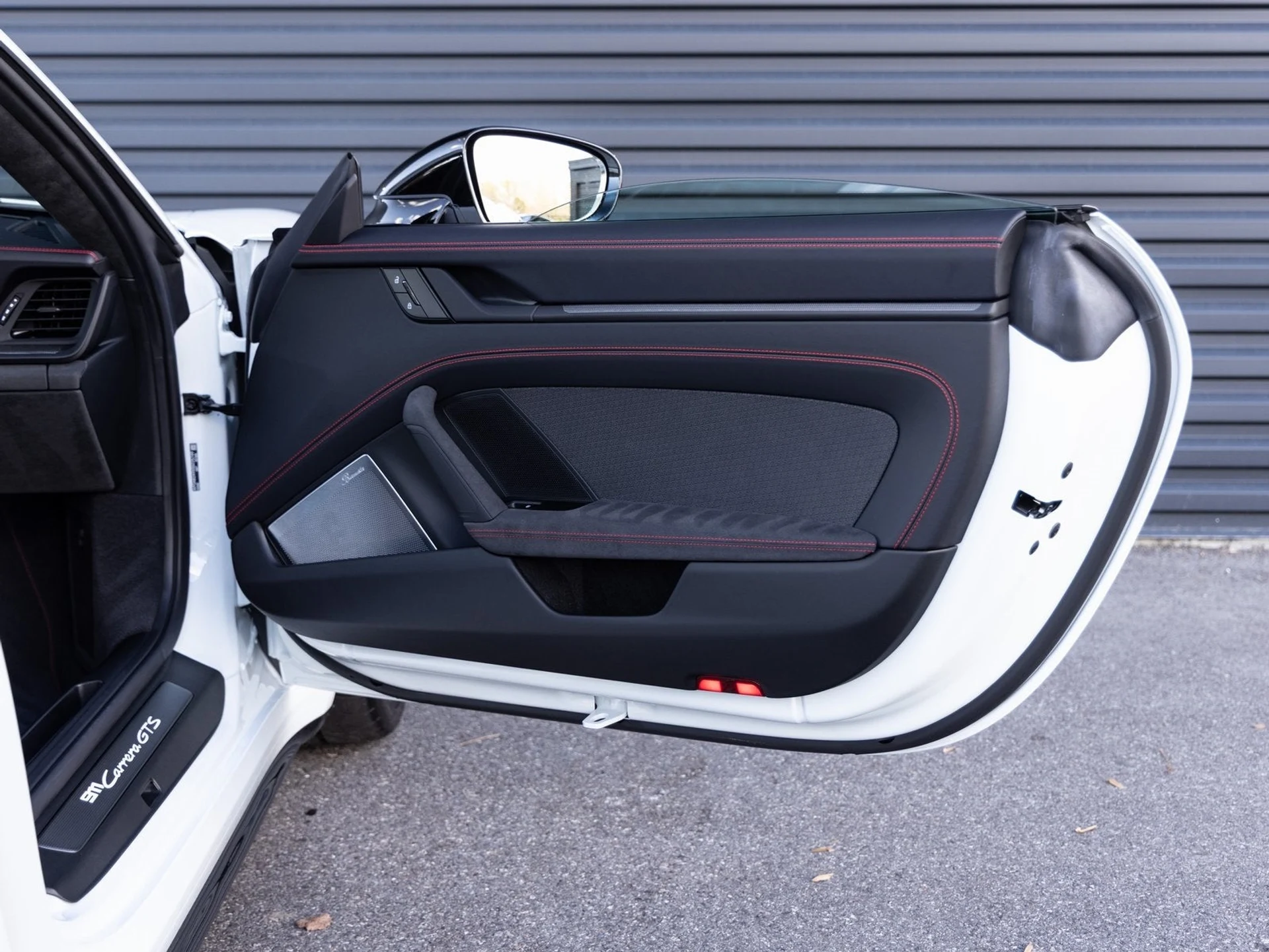 mph028_233935780_29_d8e2e5e318