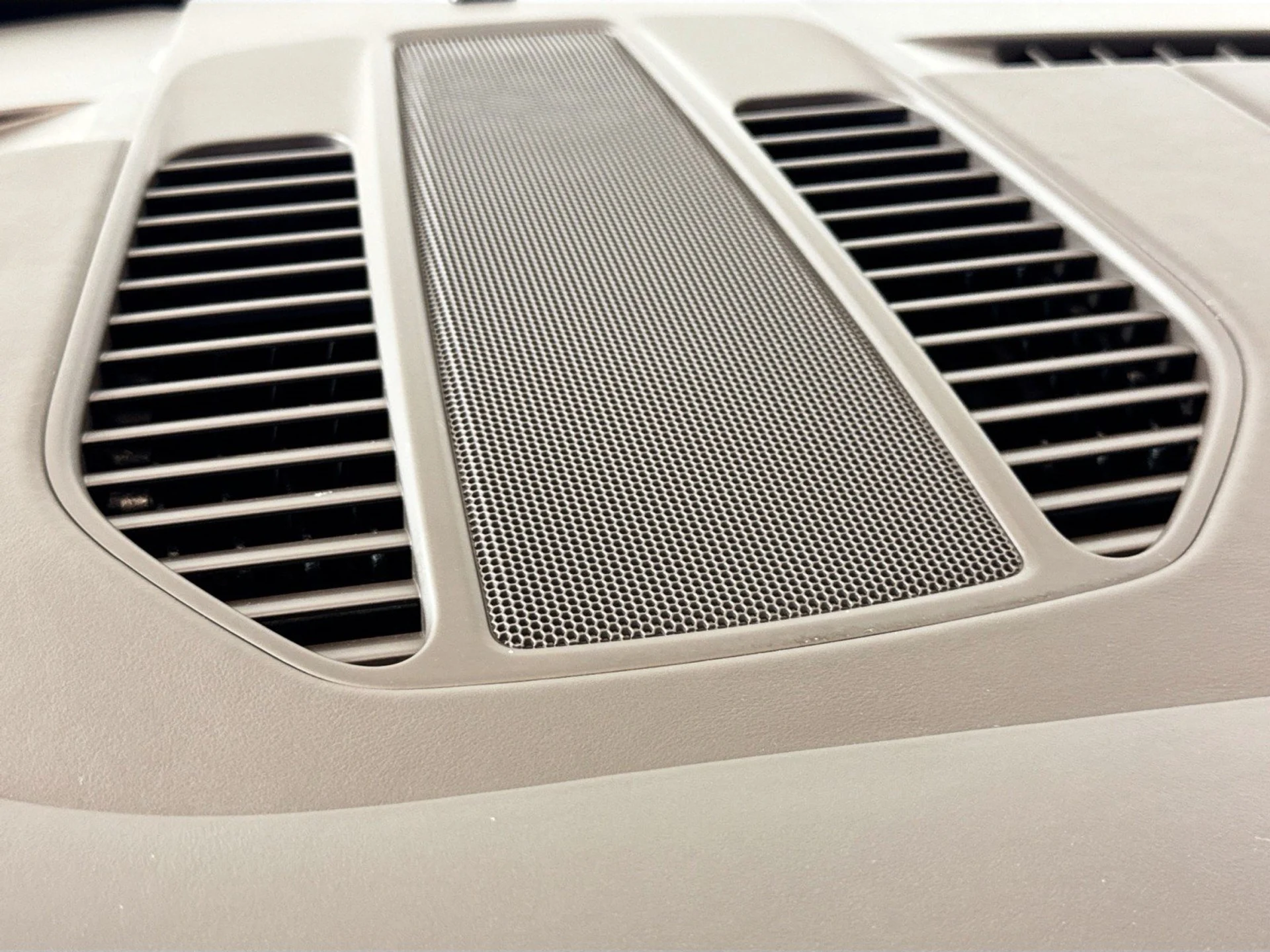 mph028_2339813048_f18a348e879fc7e5f64bfa3e903607f5_131924c0bc