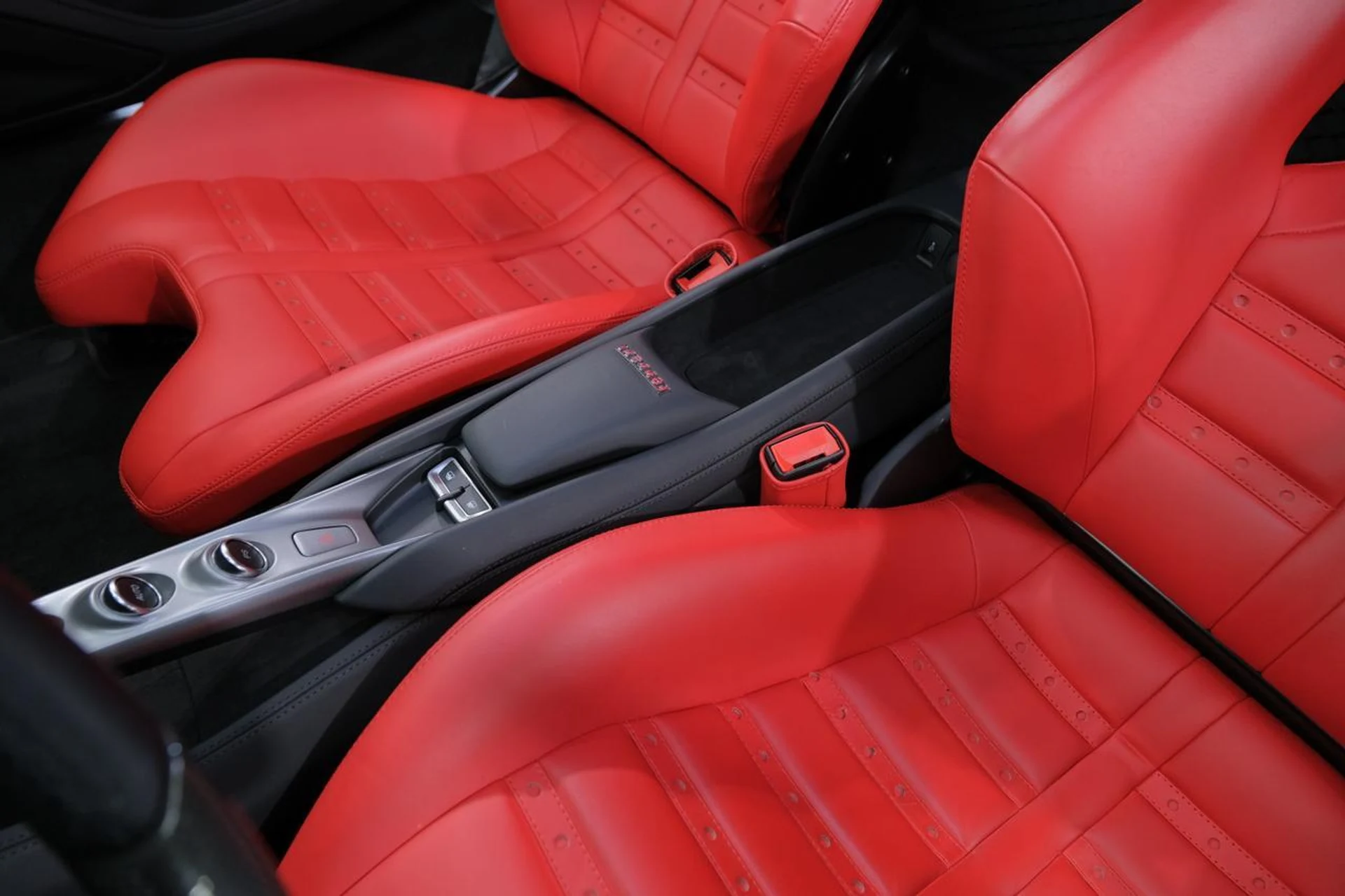 mph028_2343814685_79ff017842d4255941185fb746bf1f71_32b2e2a2b3