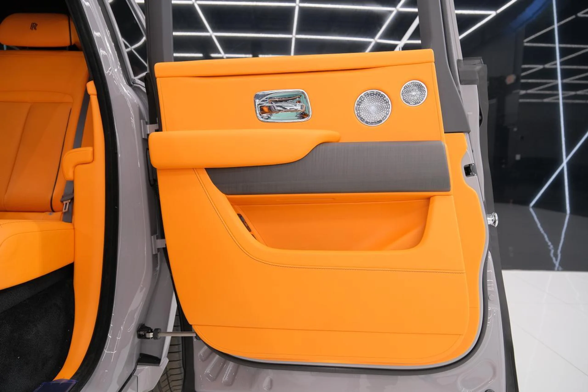 mph028_2351284700_7396703b1ee5dee9e82ac227ac0e8376_8d83a3156b