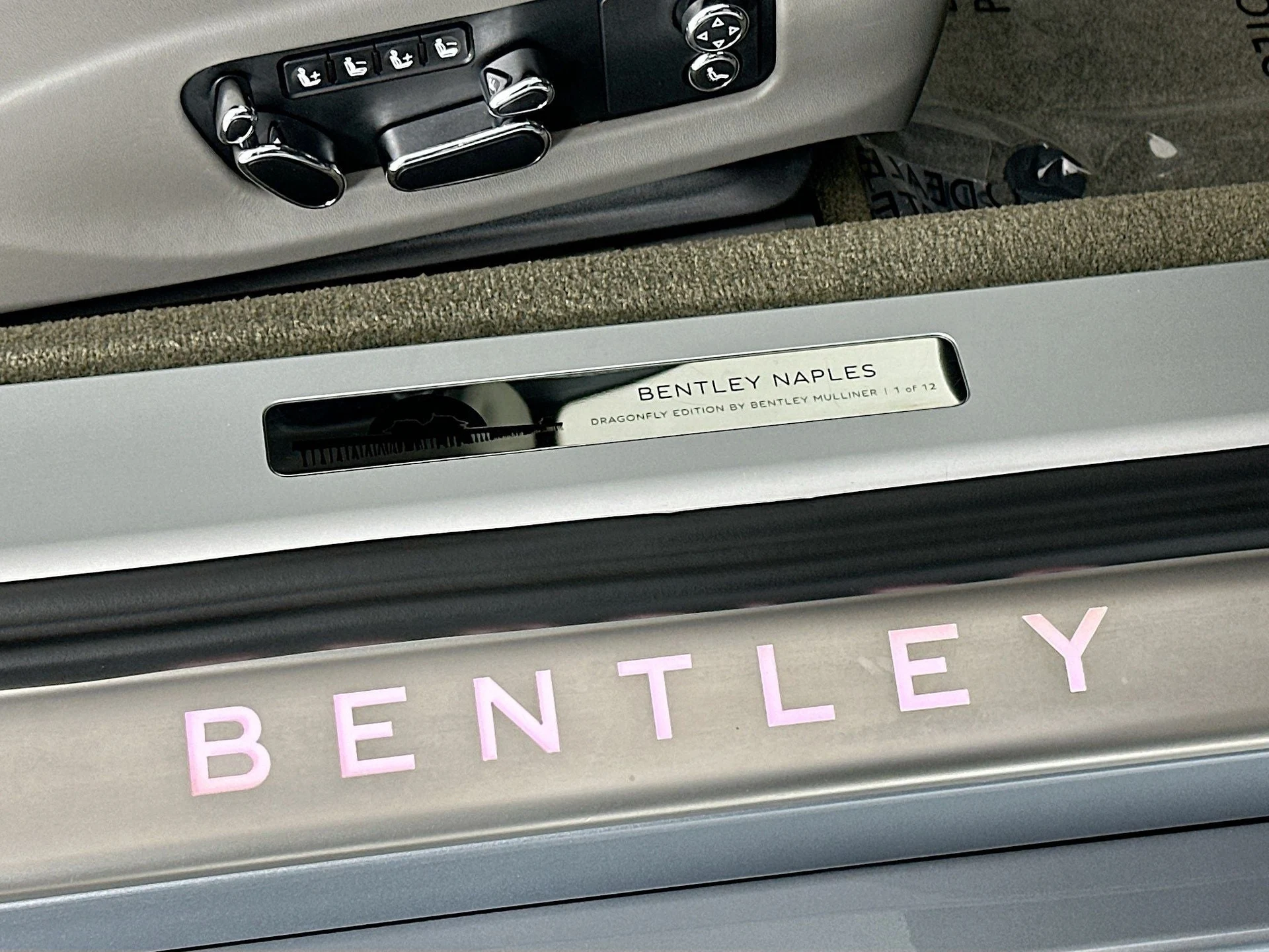 mph028_2353566444_29_206a3d7bcf