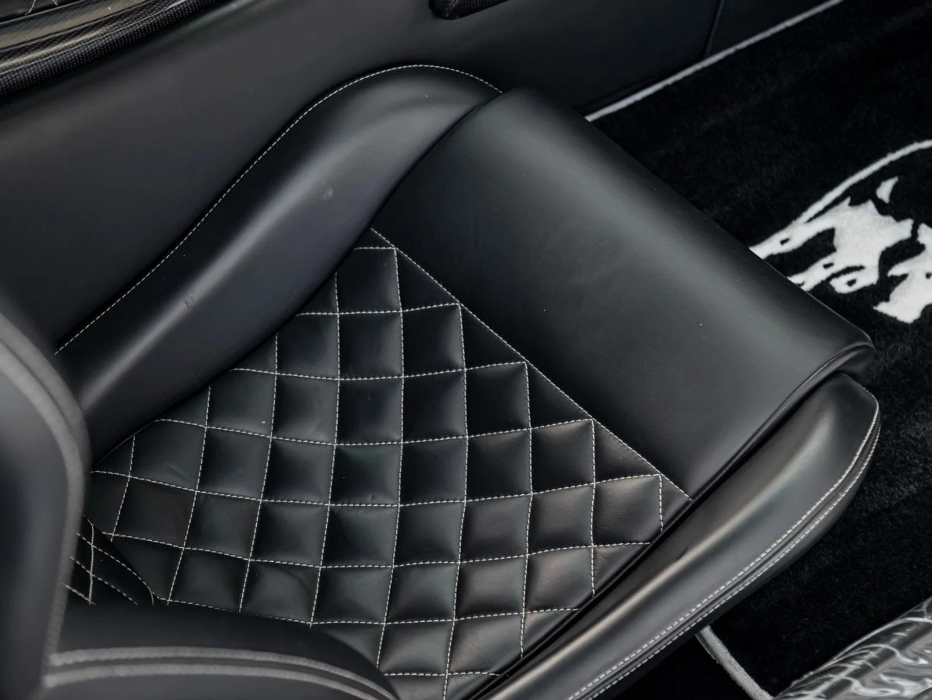 mph028_2357550087_29_19bce3d093