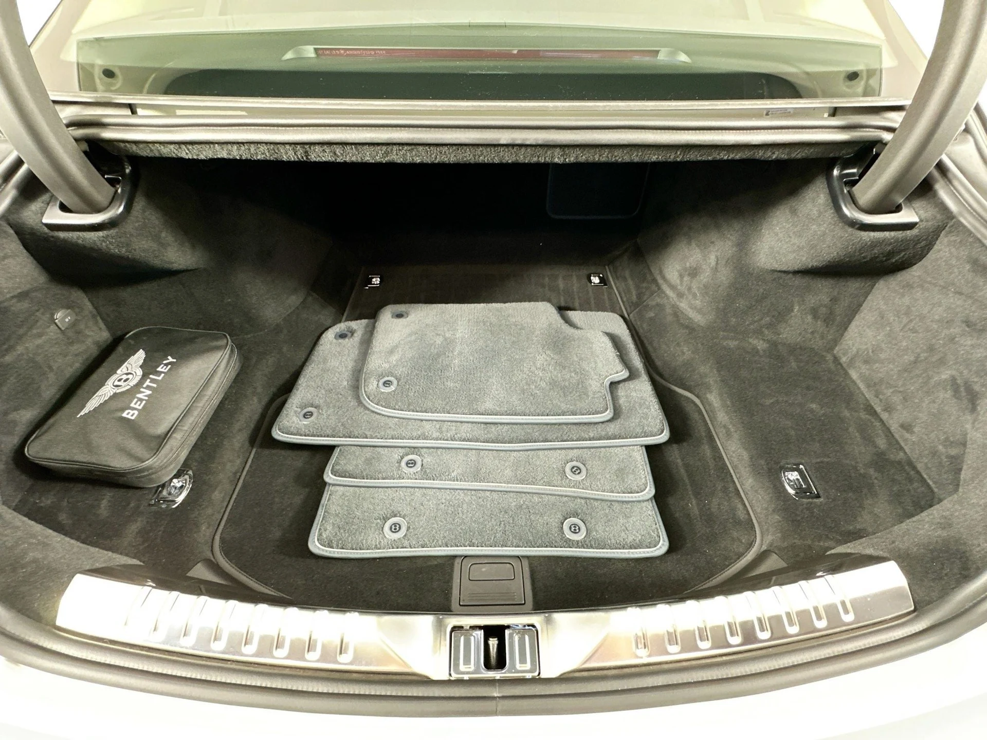 mph028_2359931526_29_2a6fd6cf5e