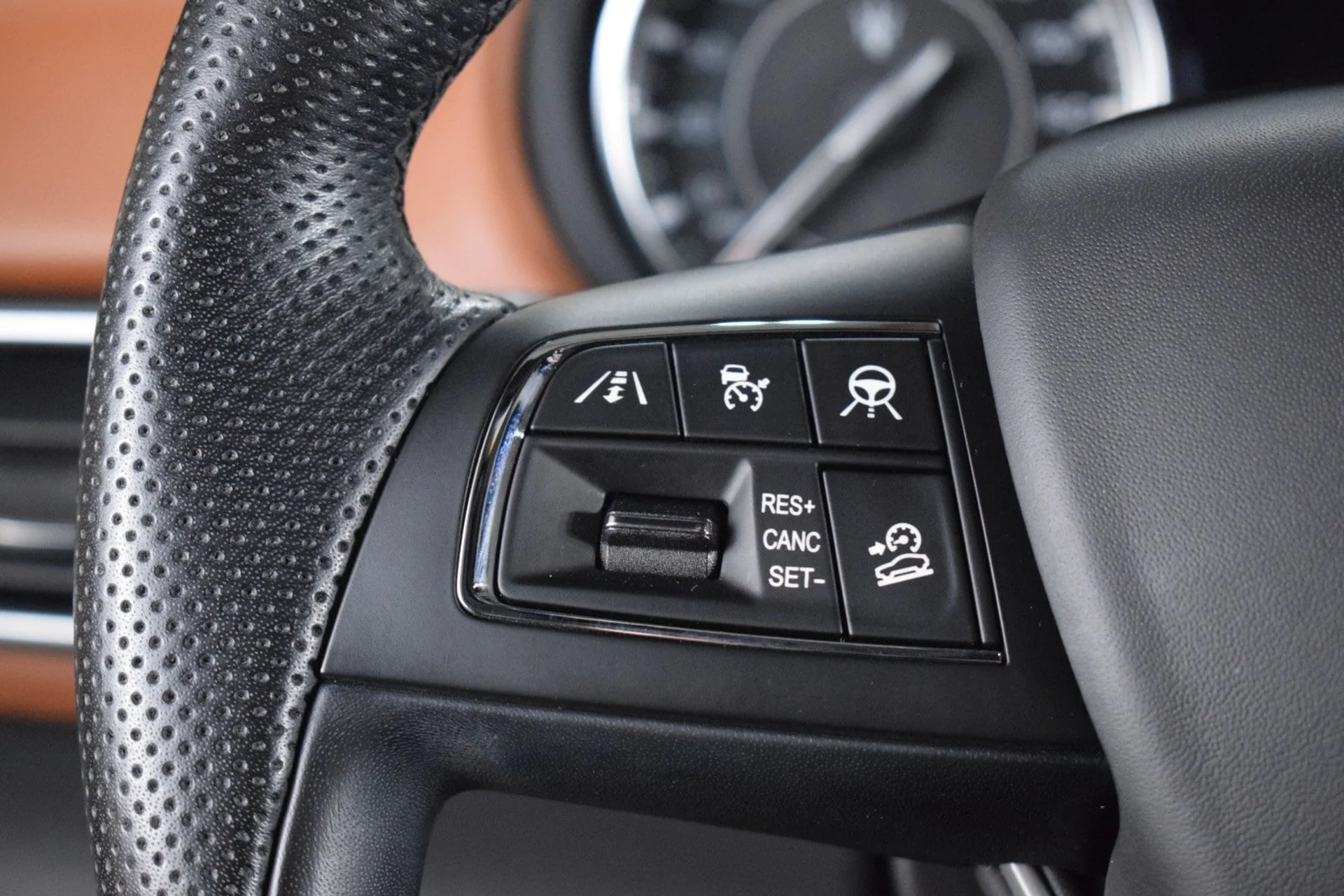 mph028_2361967132_8e2b35c63b342ef2f9d6daceace981d1x_3af68d7960