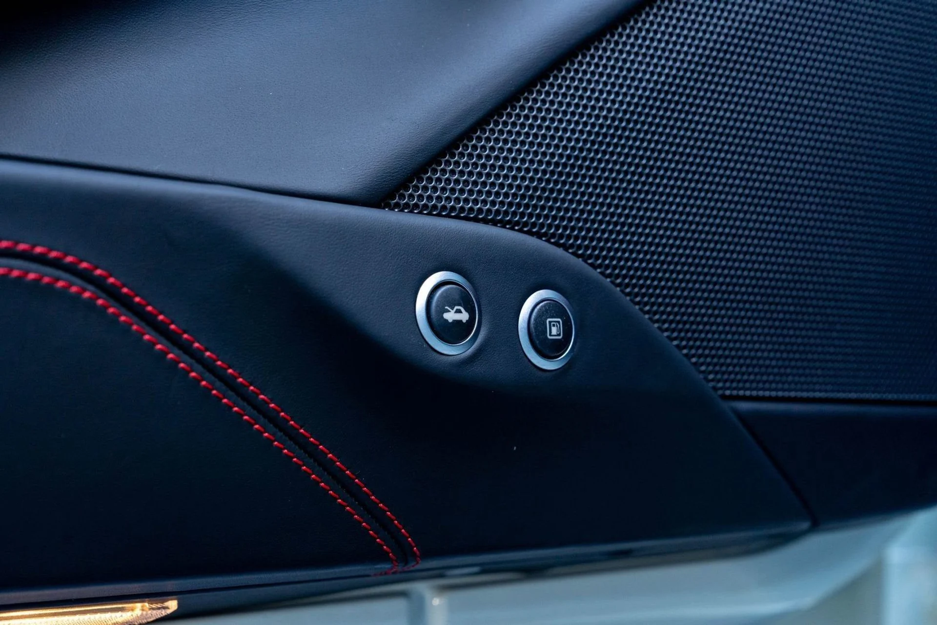 mph028_2365587506_eaa975e39e824d68b6915940dee7f55e_53d9ff4e79