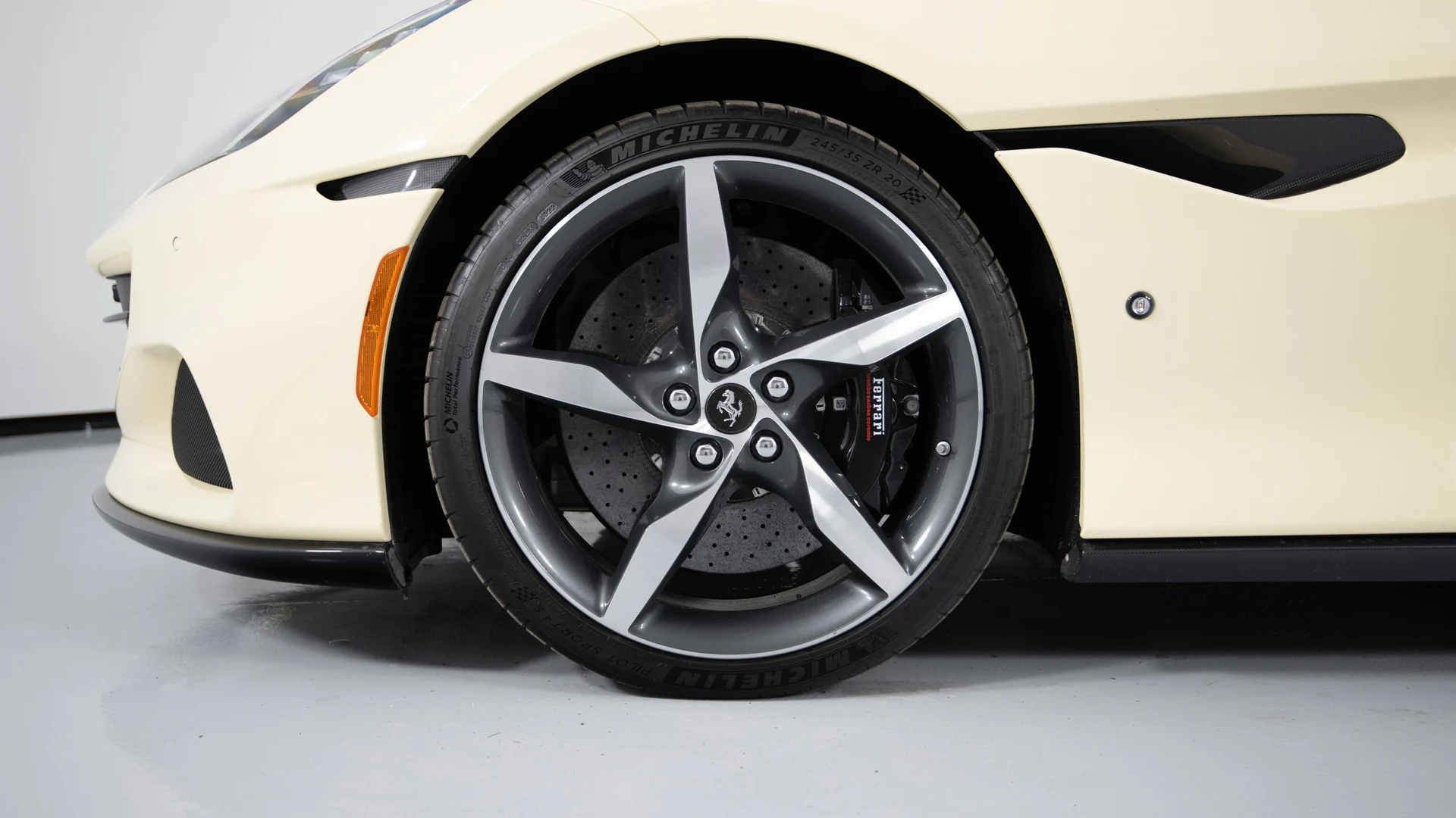 mph028_237076531_297278297ab143d999e70dac5dcabb5f_c381208188