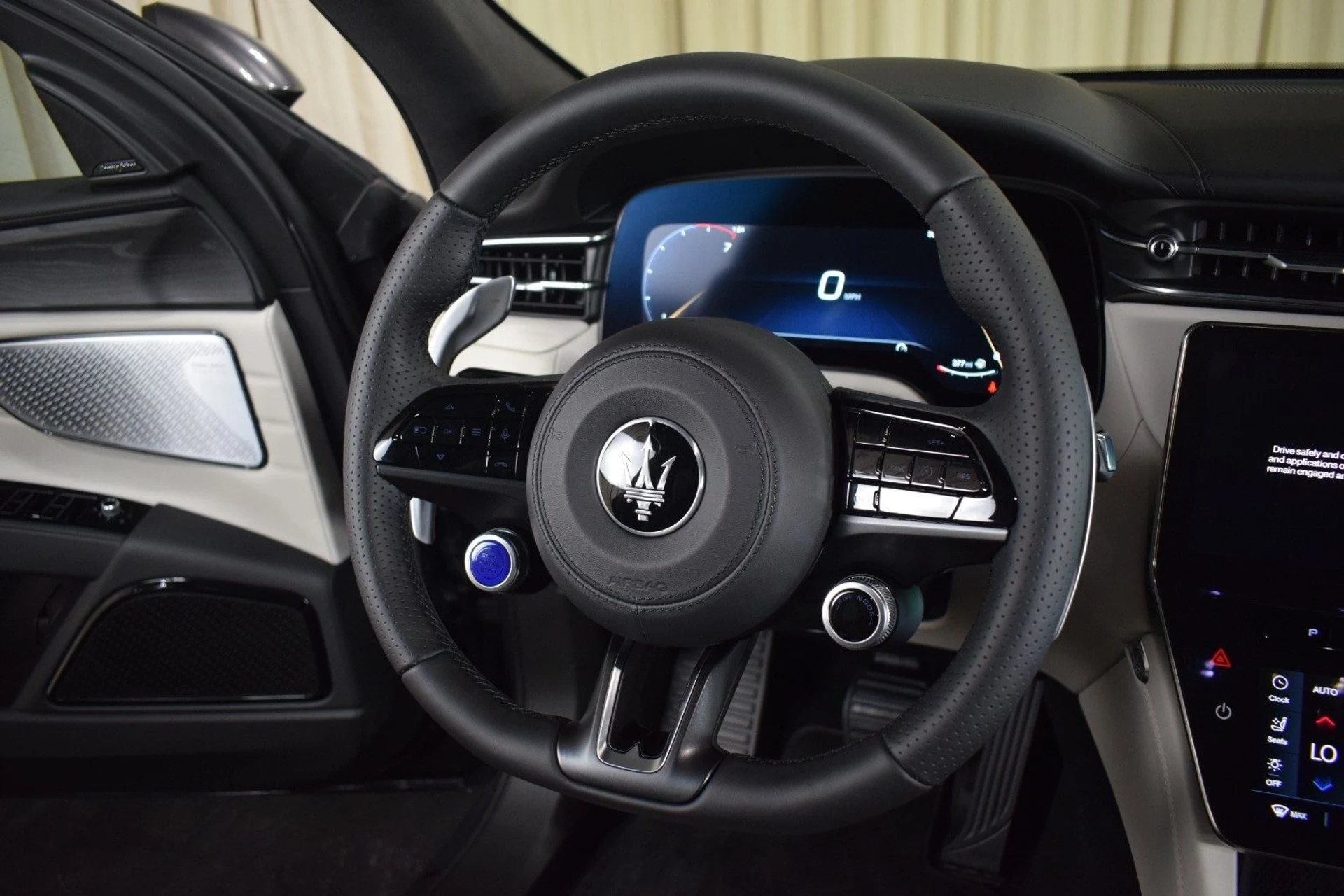 mph028_2372970306_b20c3c1eaae78a3a3333b91d5c1db69ax_73a55e47f9