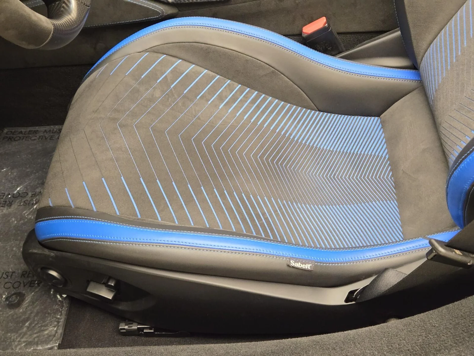 mph028_2385065715_Used_2023_Maserati_MC_20_Cielo_1777354583_1c38c00fa3