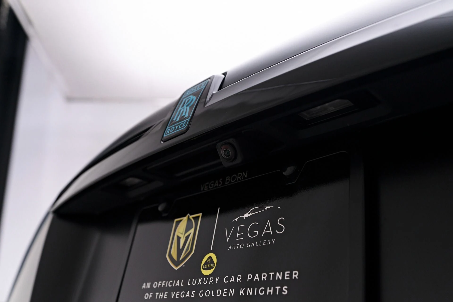 mph028_2385175132_Used_2024_Rolls_Royce_Ghost_Base_1755131984_6cb14630e1