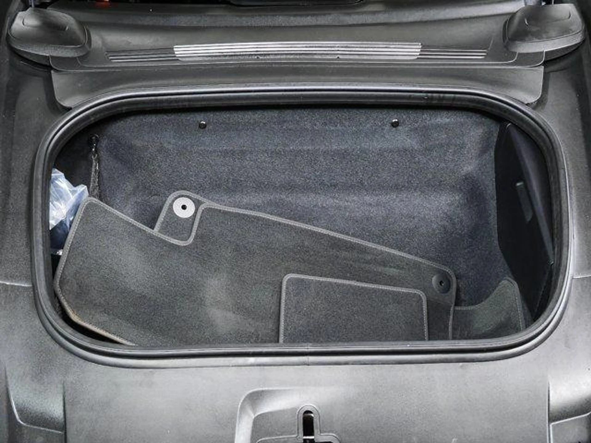 mph028_2388812526_xrce_FCL_Sj_Gyo_Yh_H_Siz2mw_Xsf_U7o_143b95c191