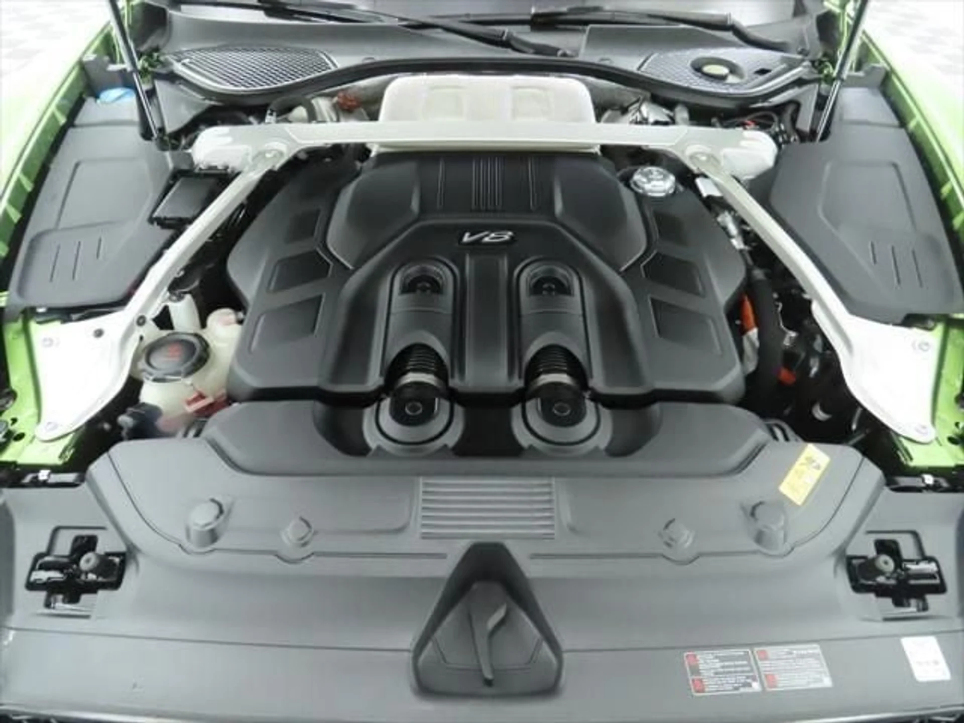 mph028_2390241606_used_2025_bentley_continental_gtspeedcoupe_8119_23003283_29_640_20b0d11d28