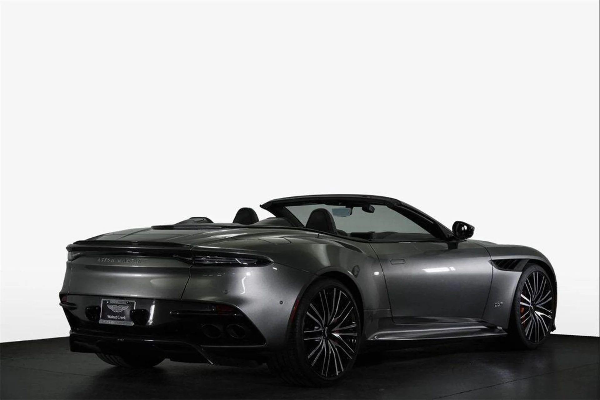 mph028_2392044758_owr_Ua_XY_50_N_Vdu_JWLBK_f_F8mz_A1o_b51f6093b4