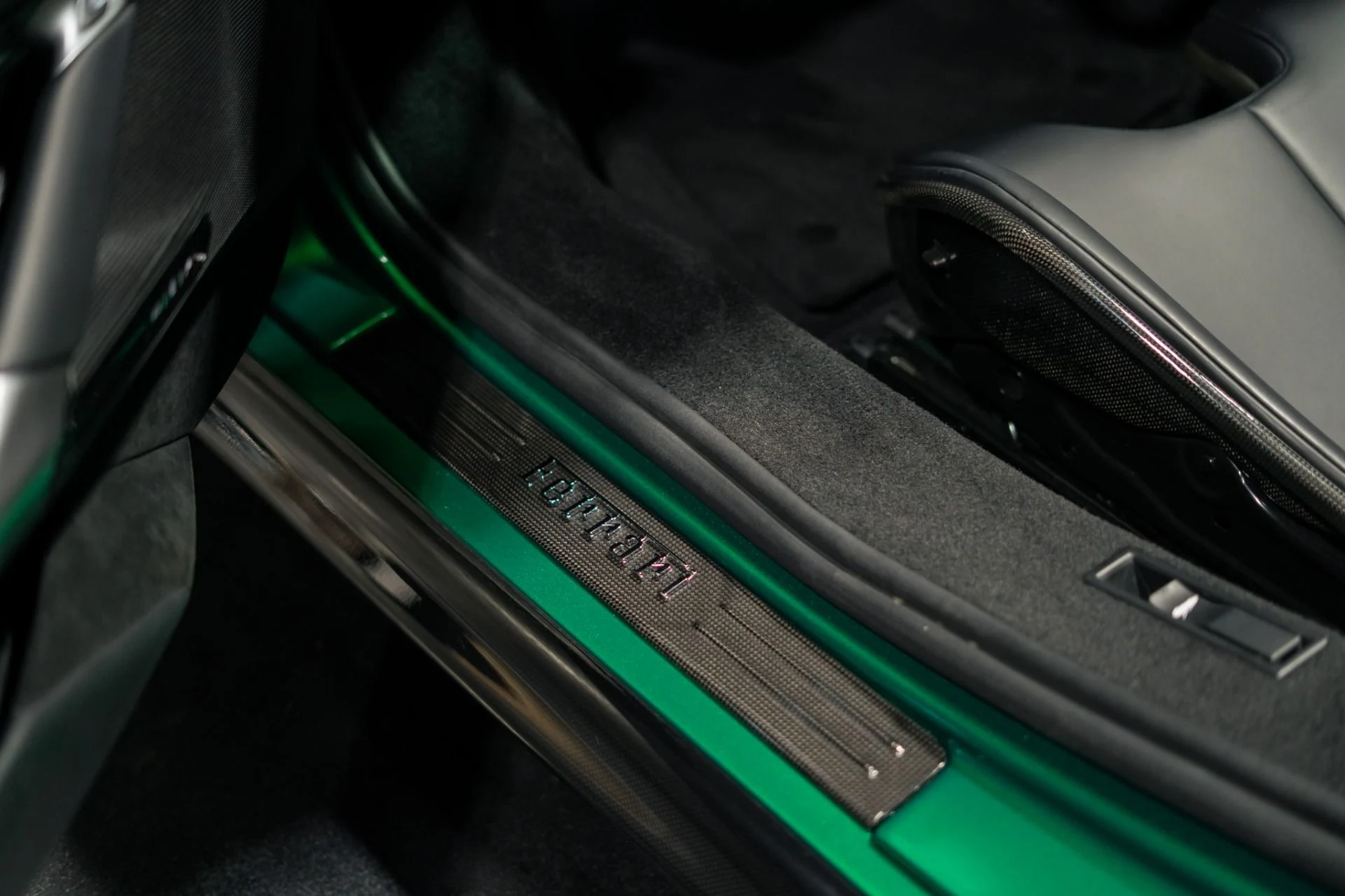 mph028_239887195_Used_2024_Ferrari_SF_90_Spider_Extra_Campionario_Green_Jewel_711842_MSRP_1784911188_36e4d87d47